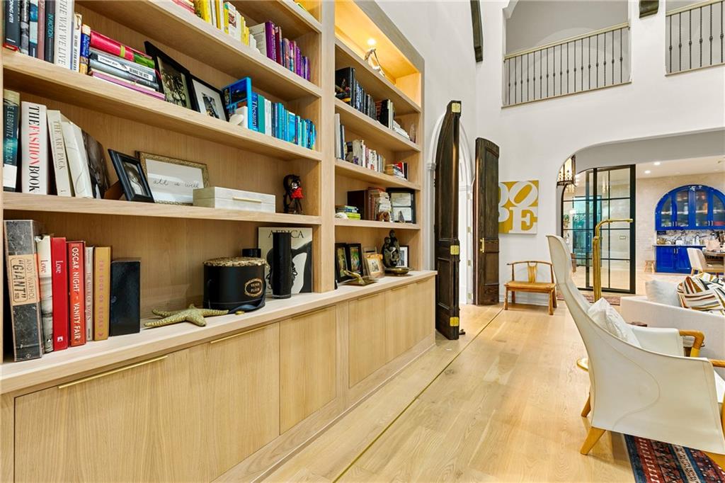 3879 Peachtree Dunwoody Road NE