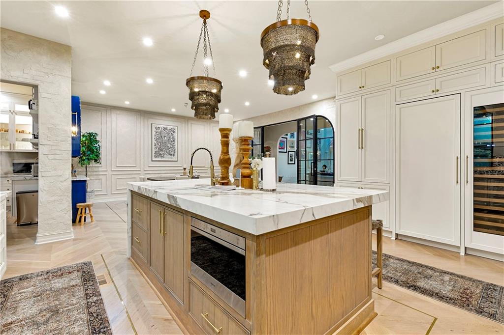 3879 Peachtree Dunwoody Road NE