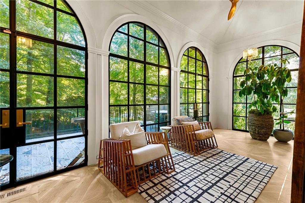 3879 Peachtree Dunwoody Road NE