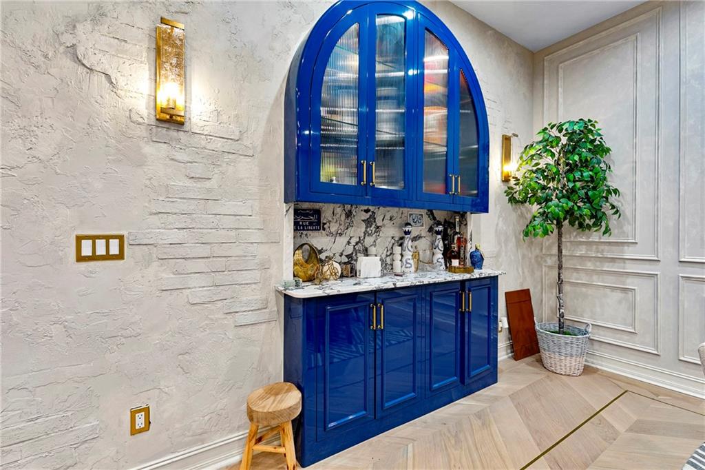 3879 Peachtree Dunwoody Road NE