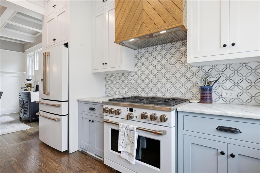 935 Drewry Street NE