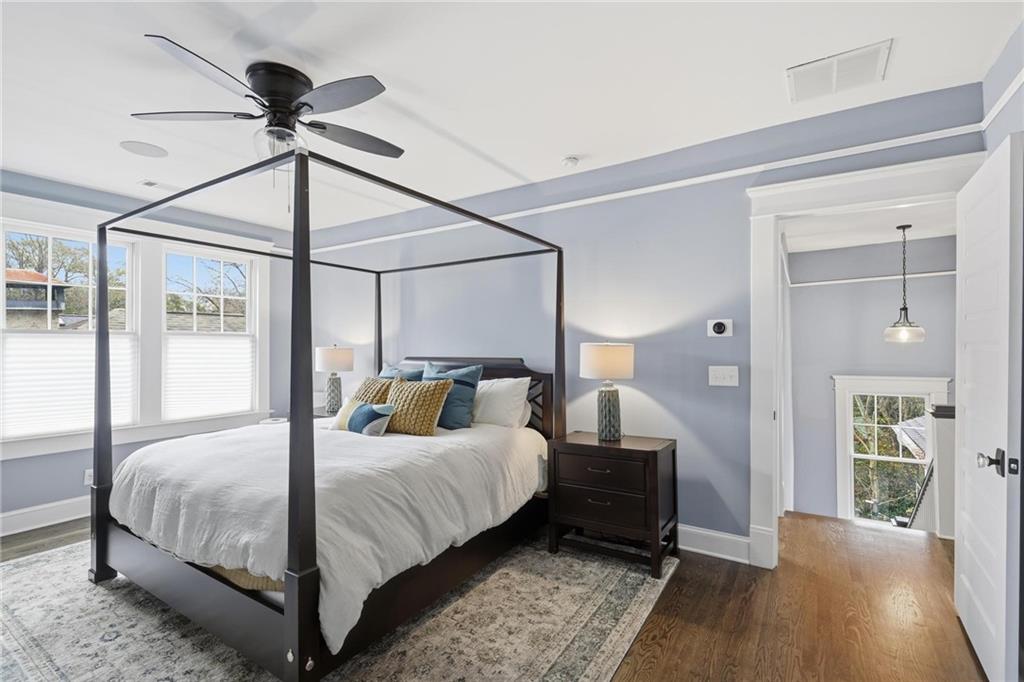 935 Drewry Street NE