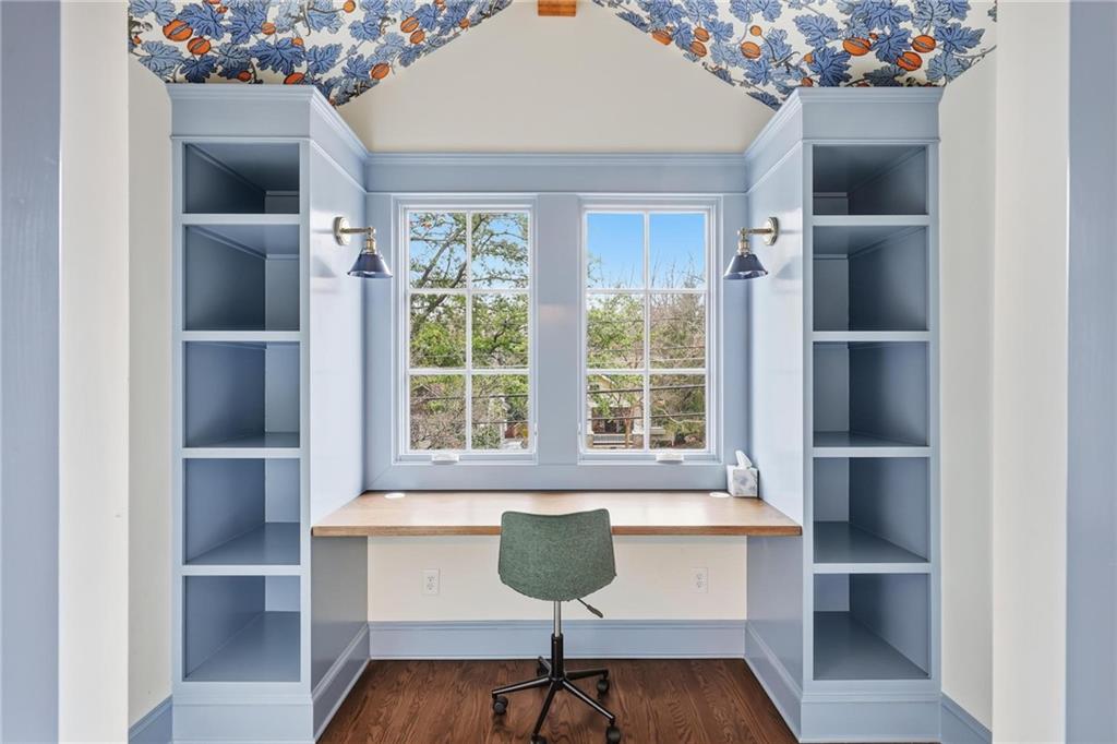 935 Drewry Street NE