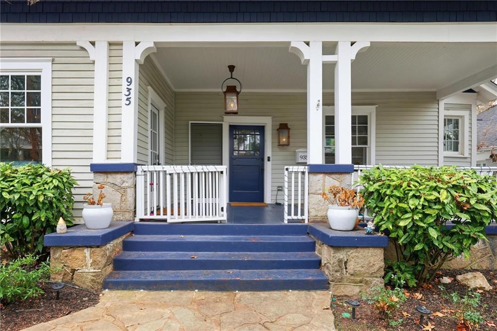 935 Drewry Street NE