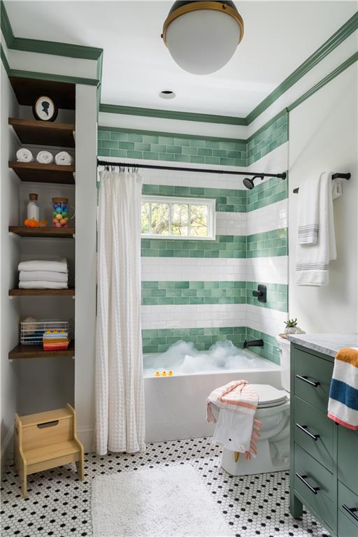 935 Drewry Street NE