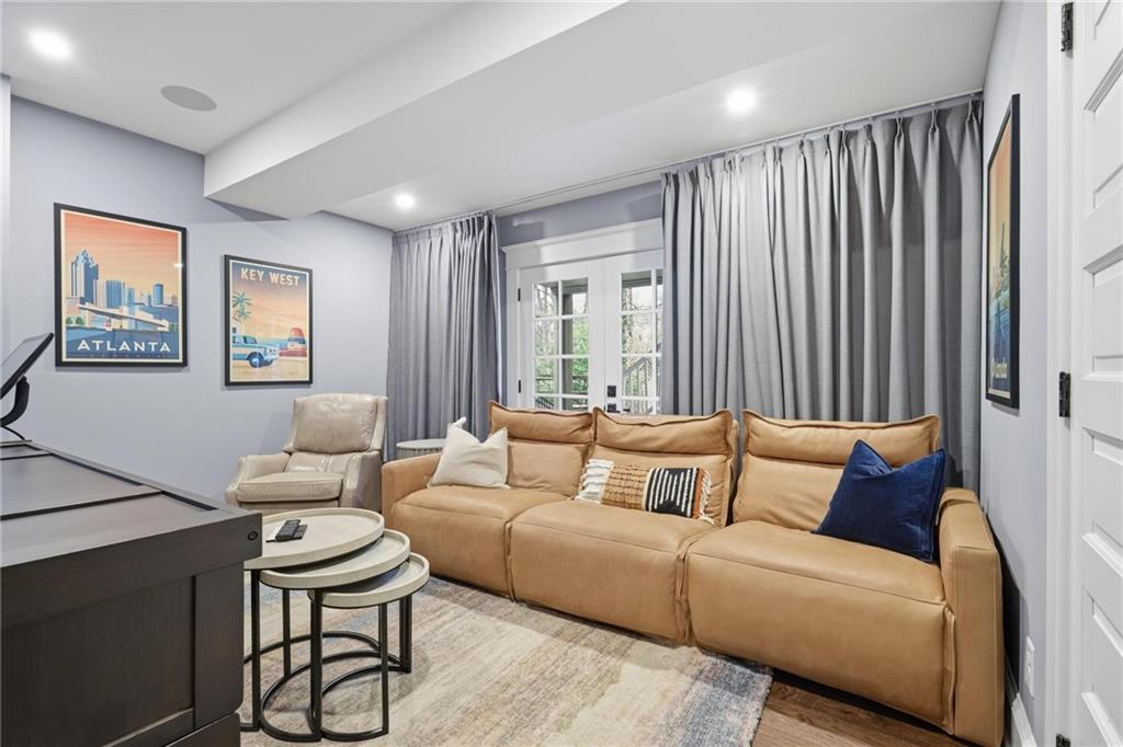 935 Drewry Street NE