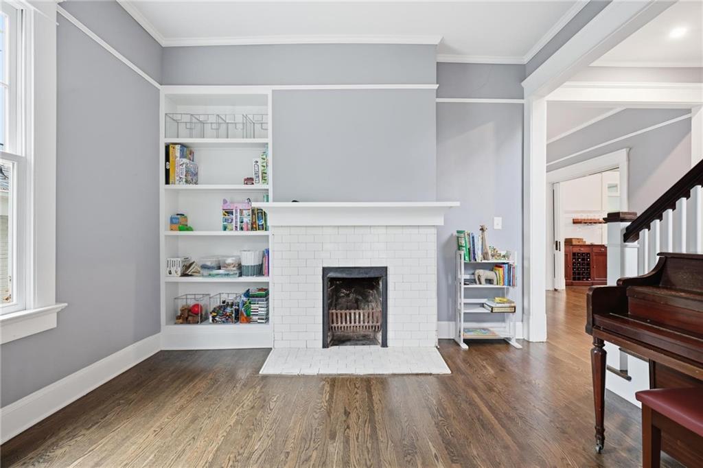 935 Drewry Street NE