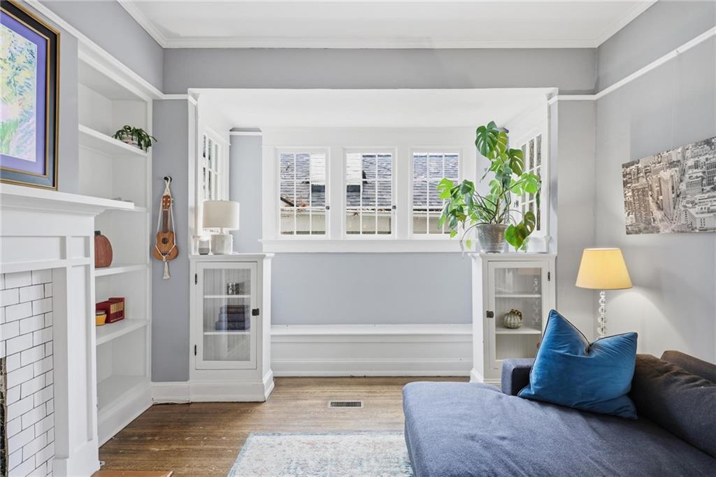 935 Drewry Street NE