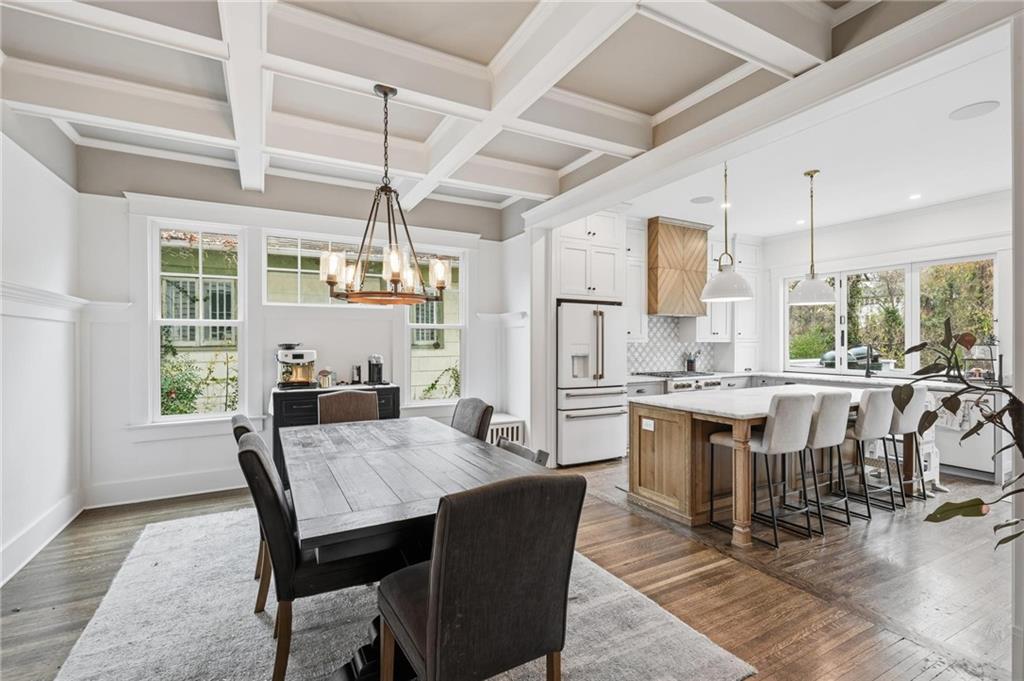 935 Drewry Street NE