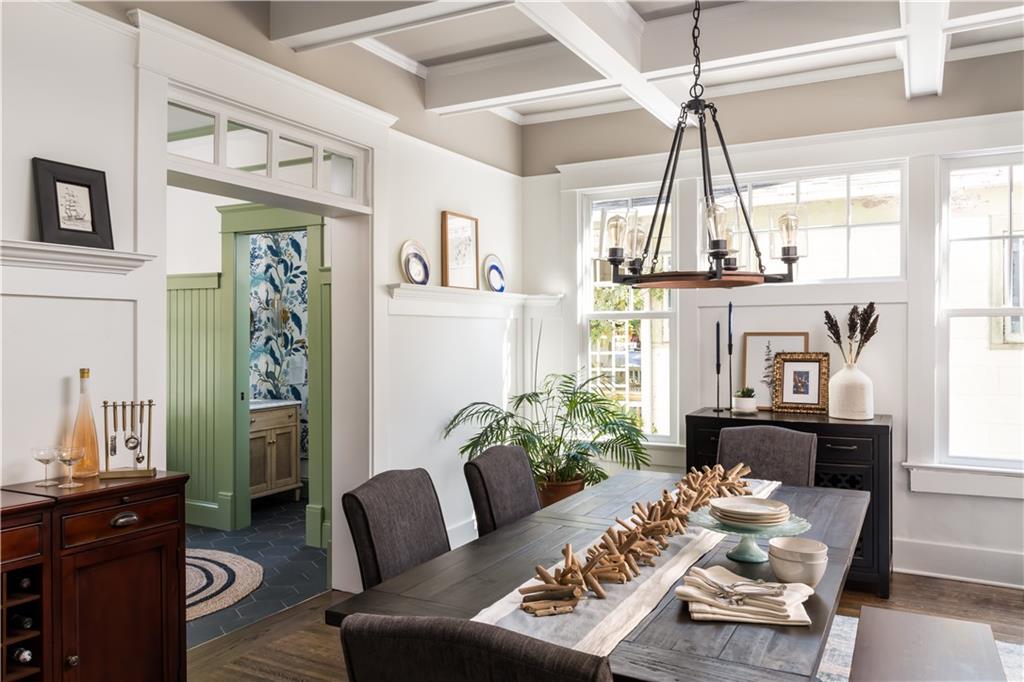 935 Drewry Street NE