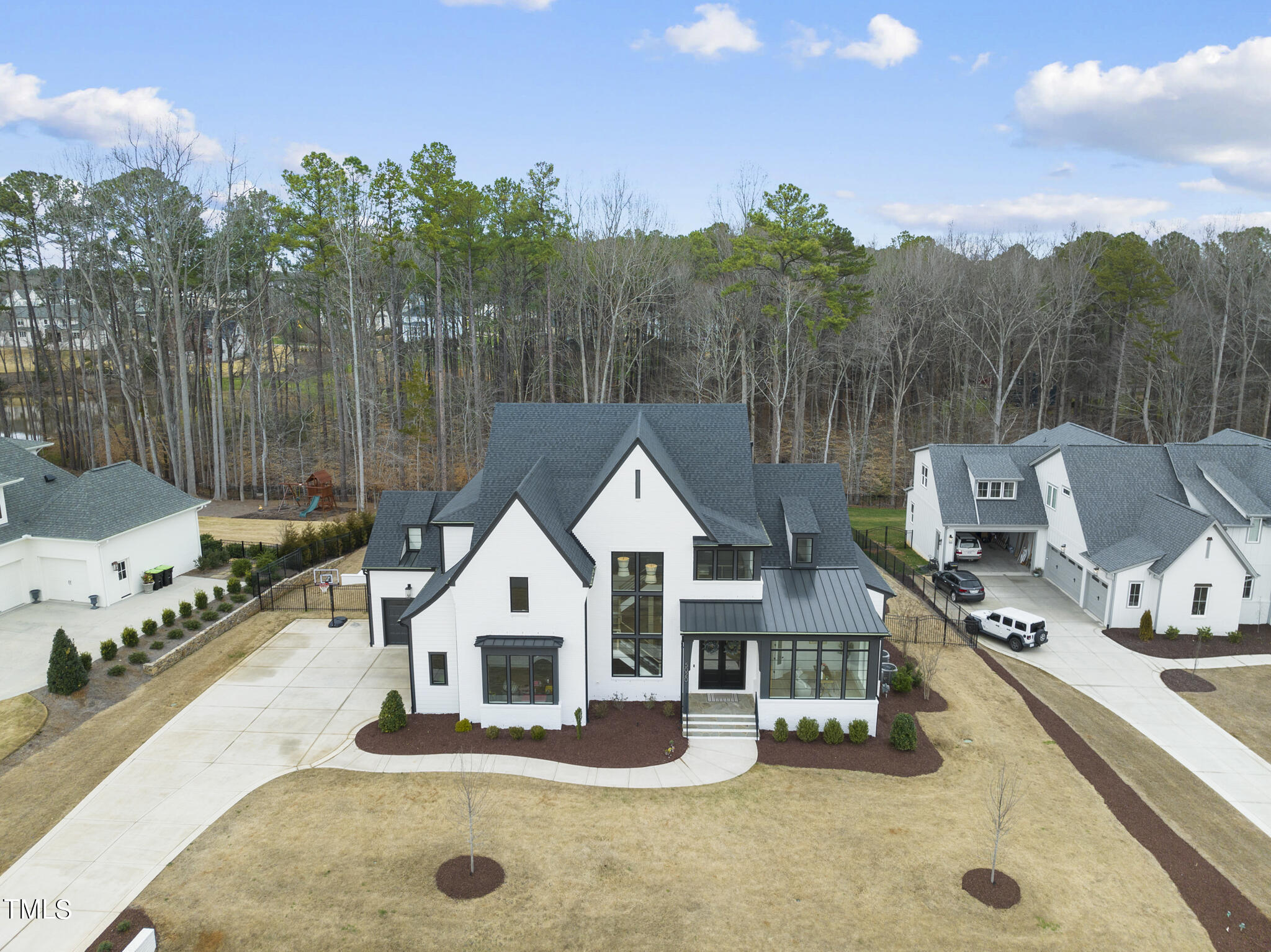 5020 Winding View Lane