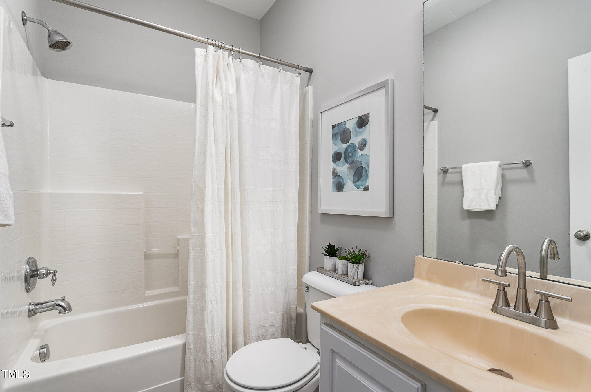 10201 Darling Street