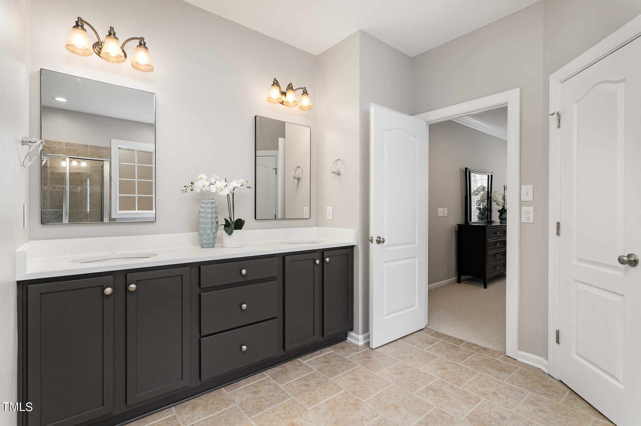 10201 Darling Street