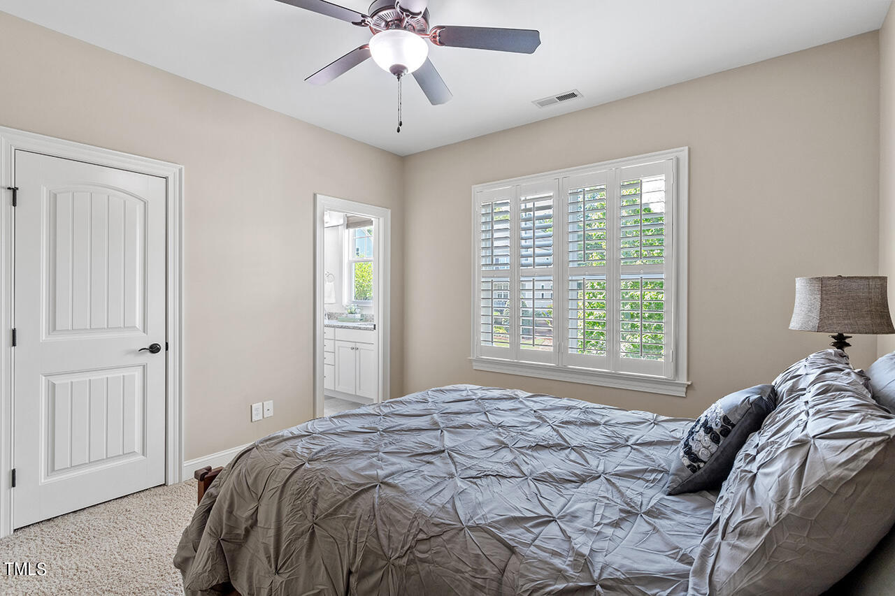4912 Adler Pass