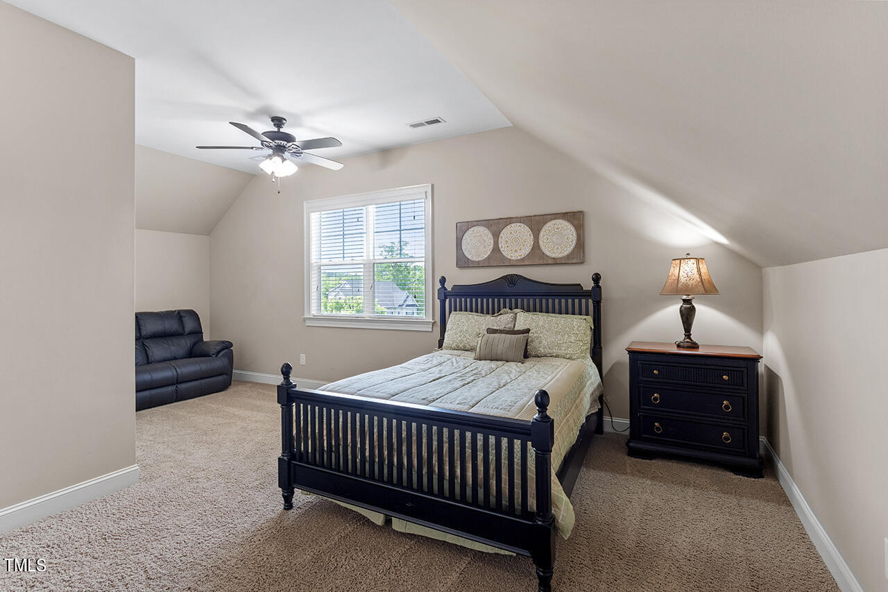 4912 Adler Pass