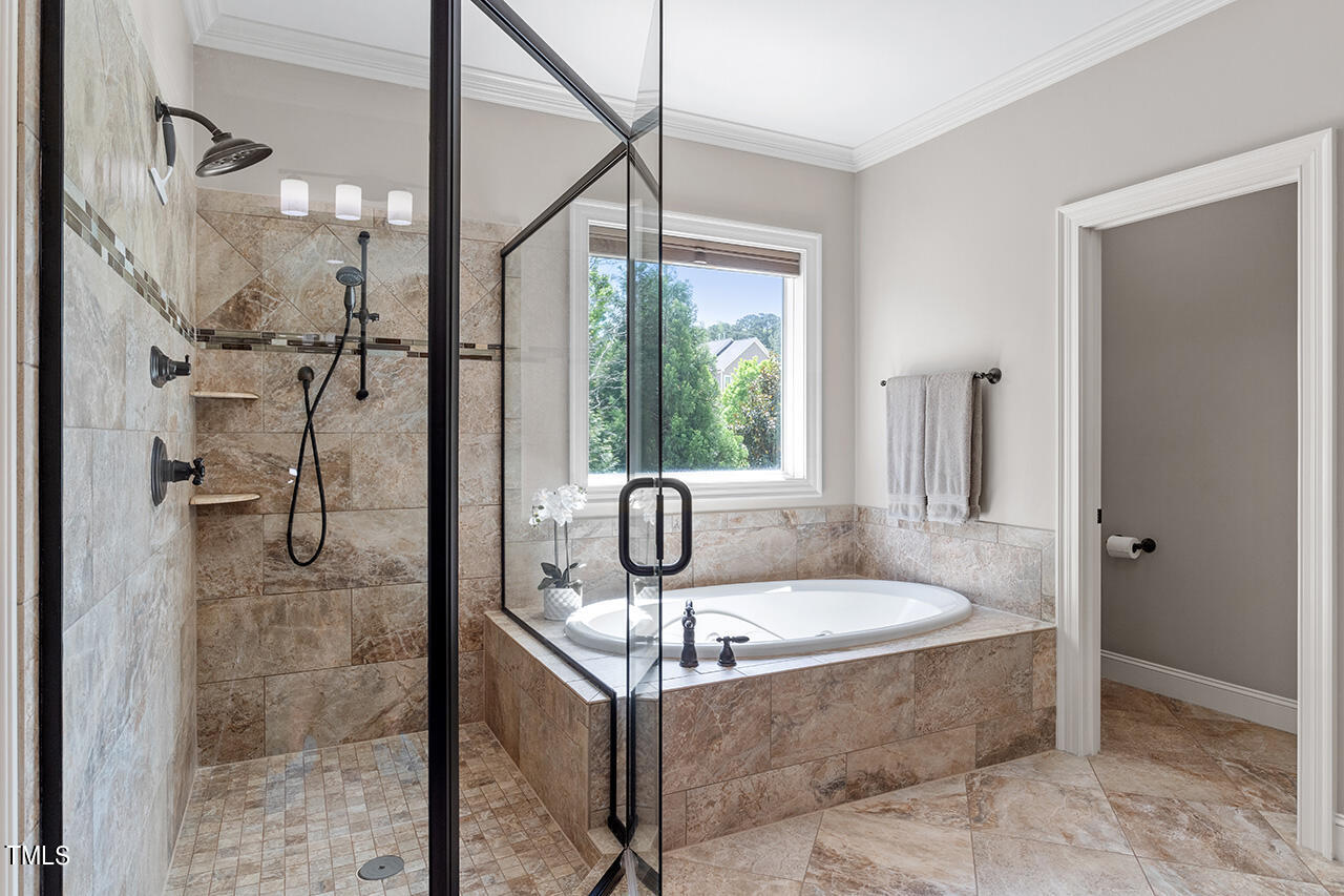 4912 Adler Pass