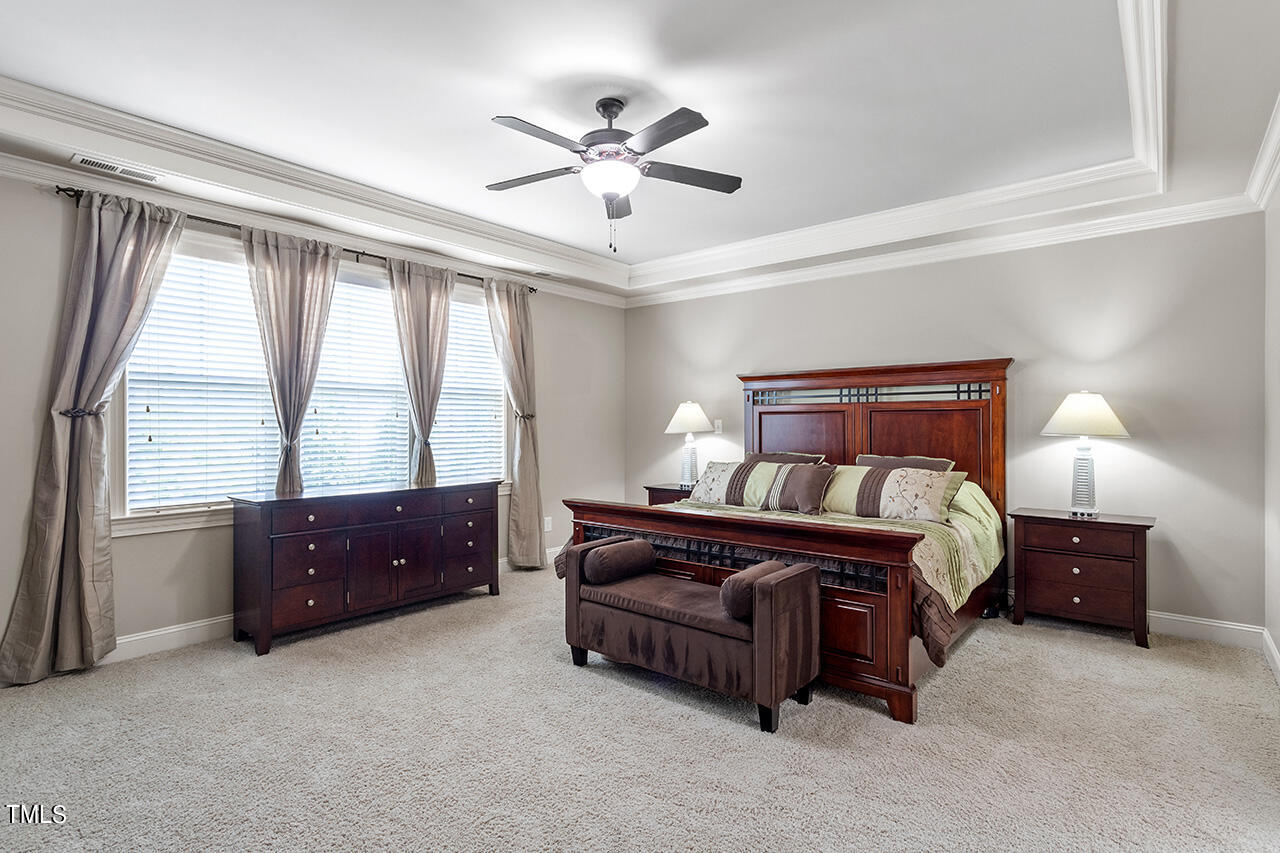 4912 Adler Pass