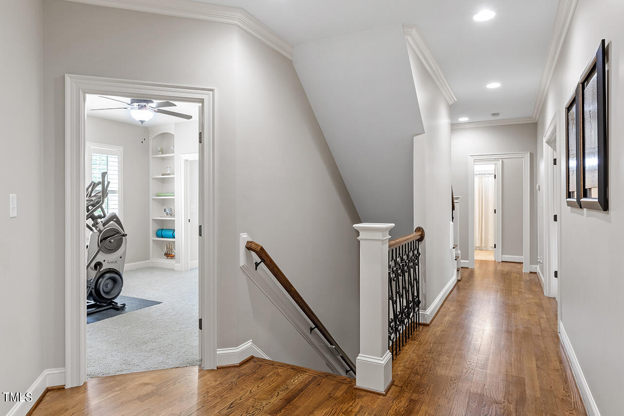 4912 Adler Pass