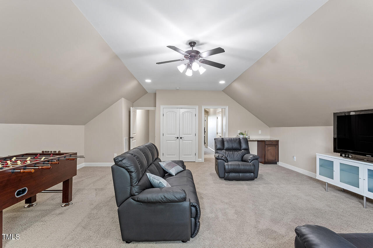 4912 Adler Pass