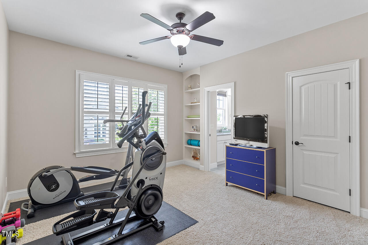 4912 Adler Pass