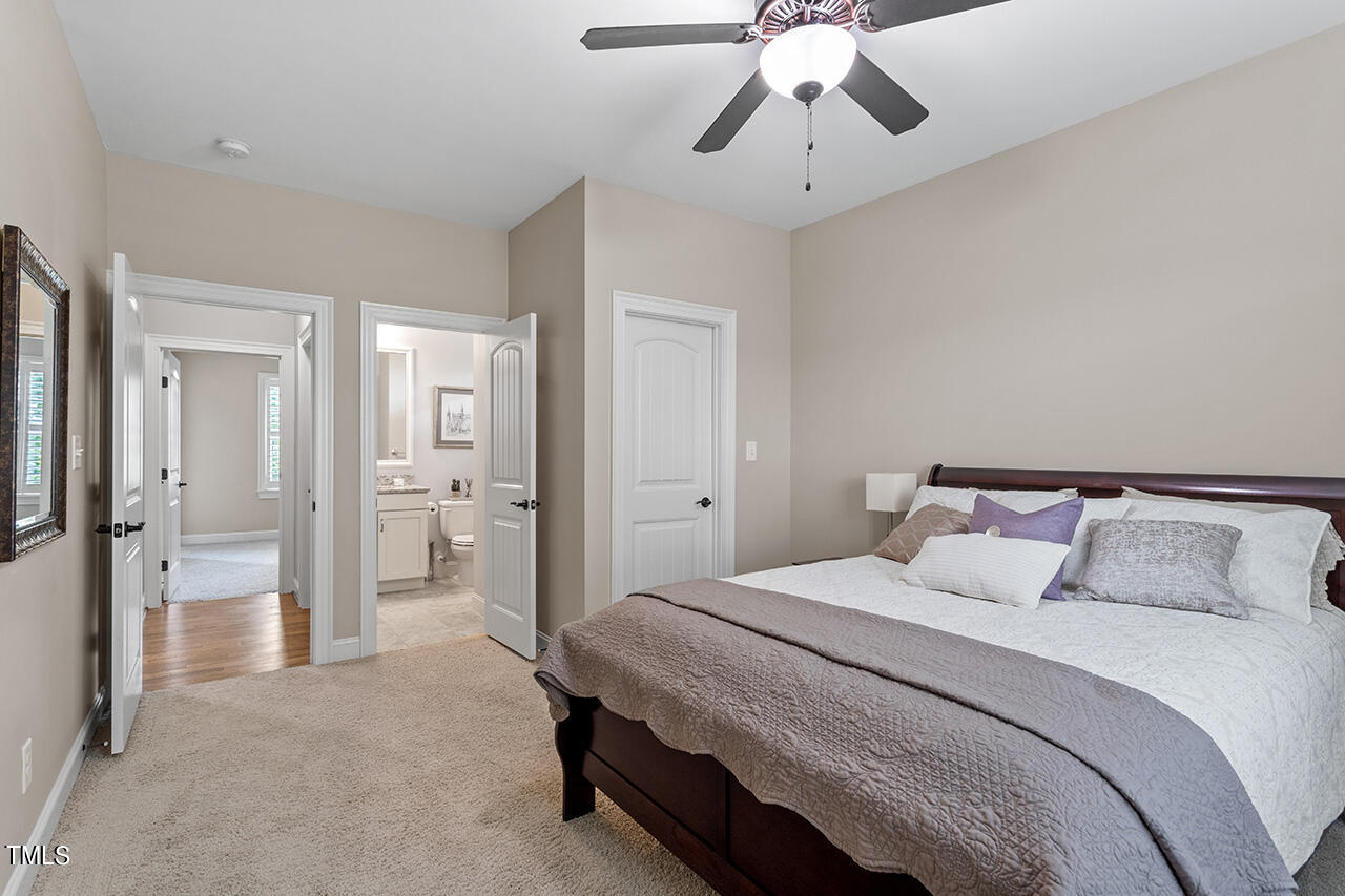 4912 Adler Pass