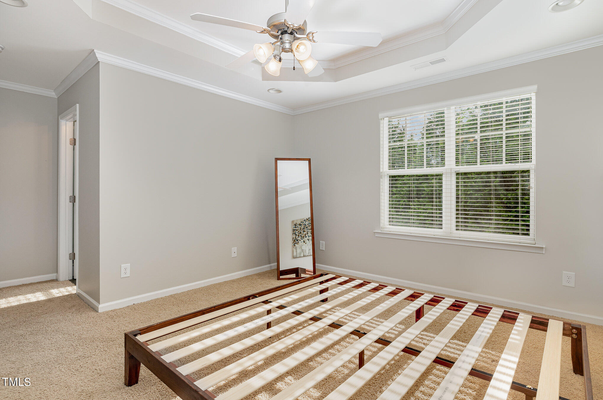 5704 Cameo Glass Way
