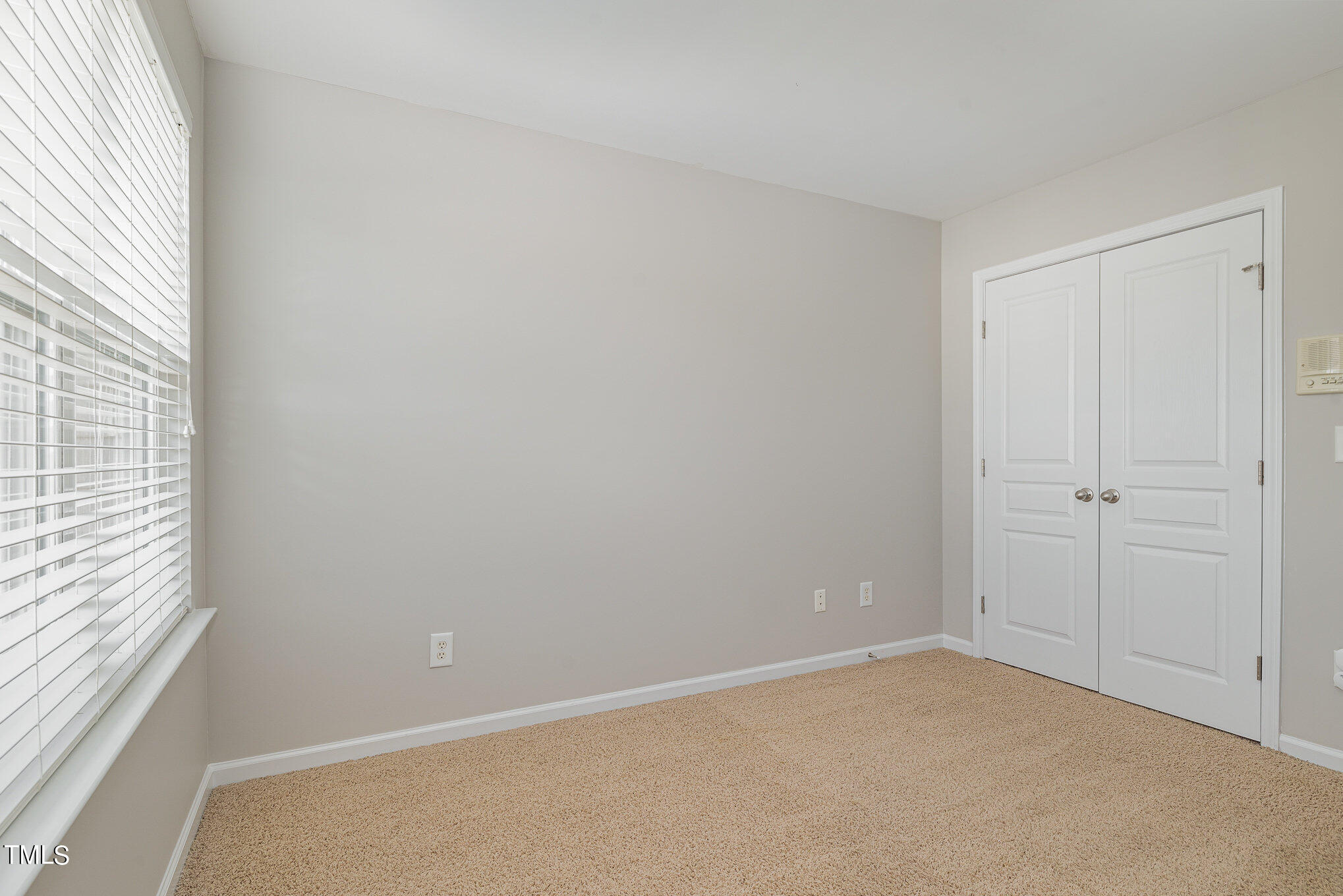 5704 Cameo Glass Way