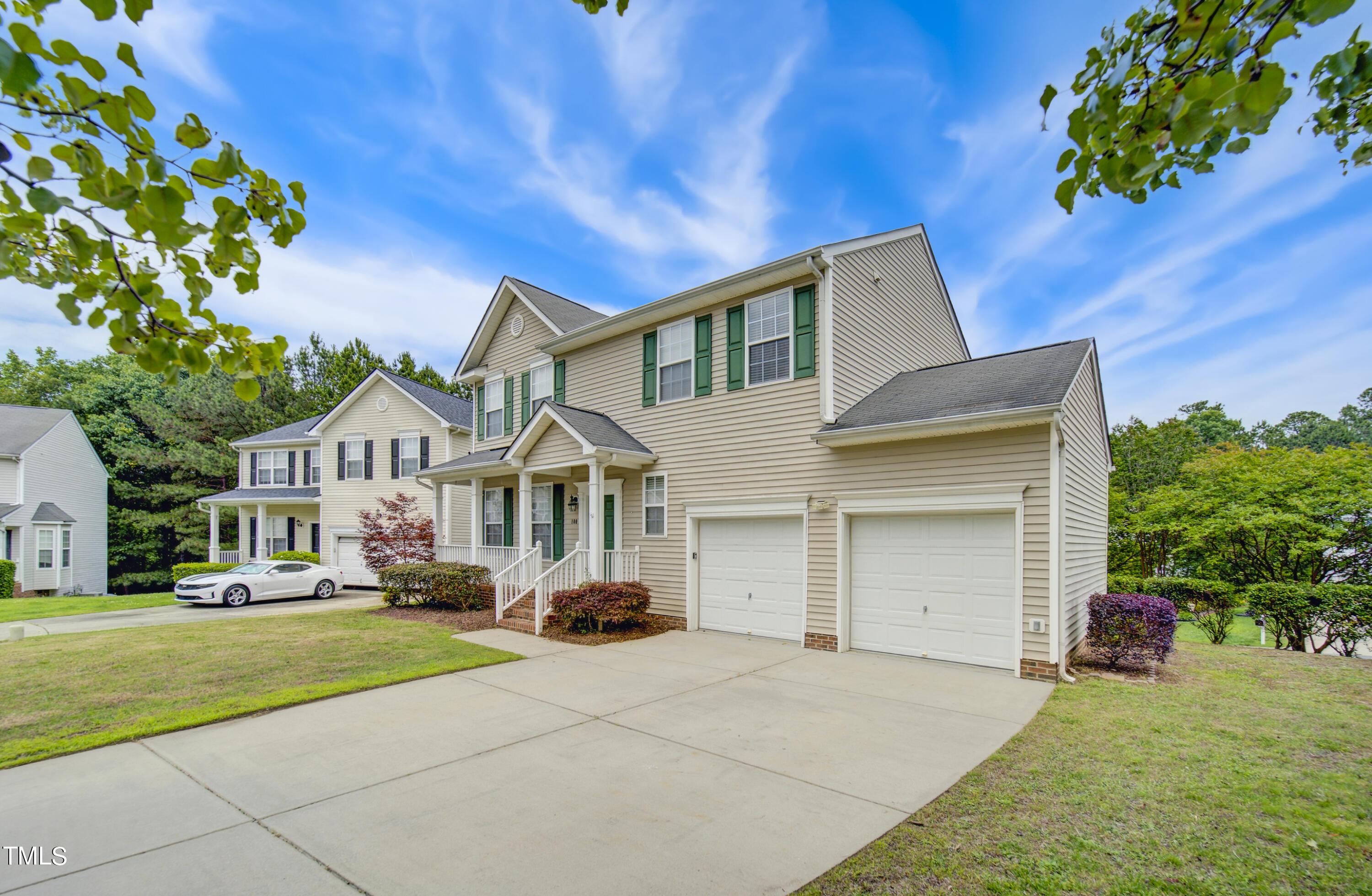 100 Plumbago Place