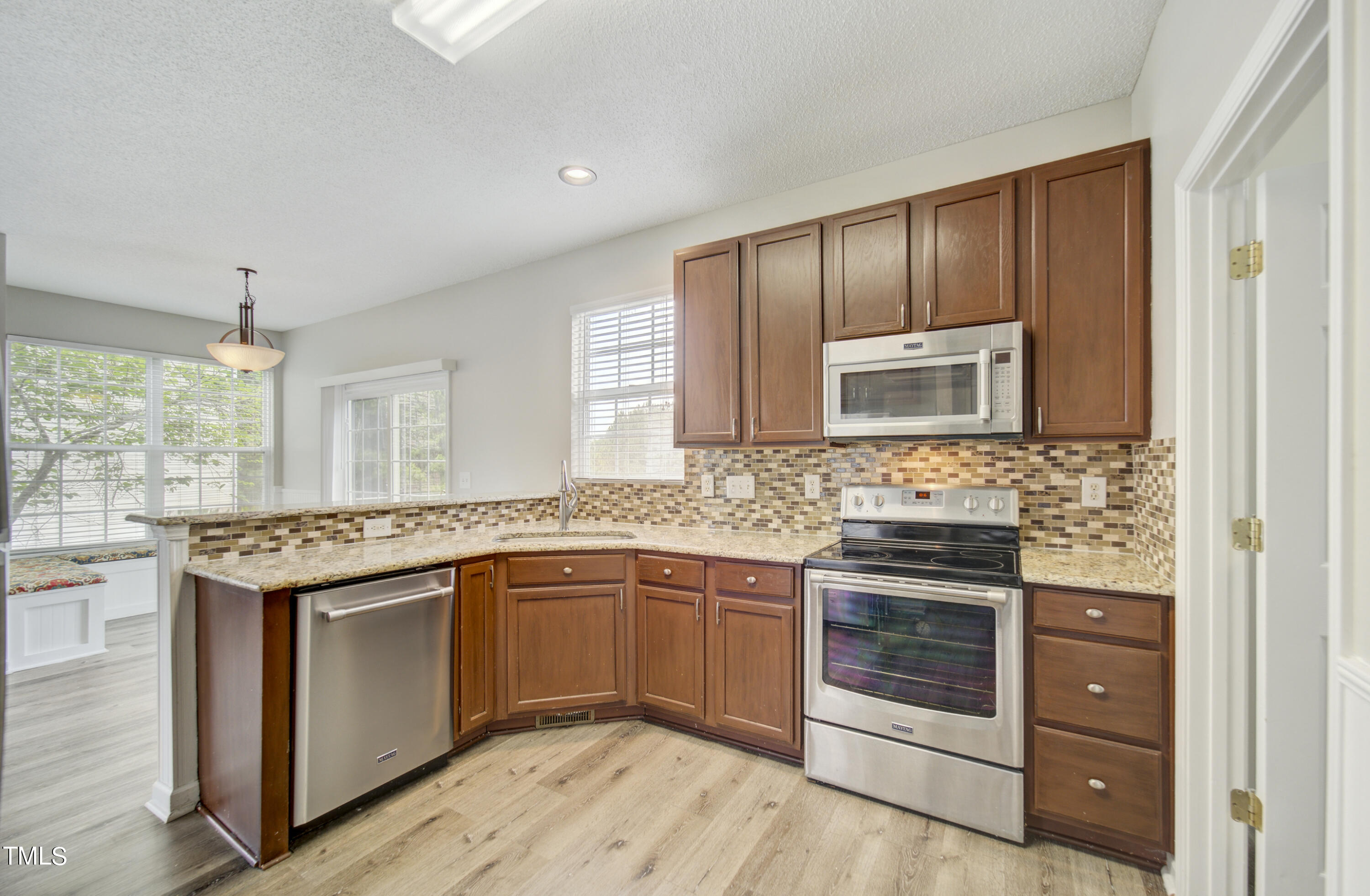 100 Plumbago Place
