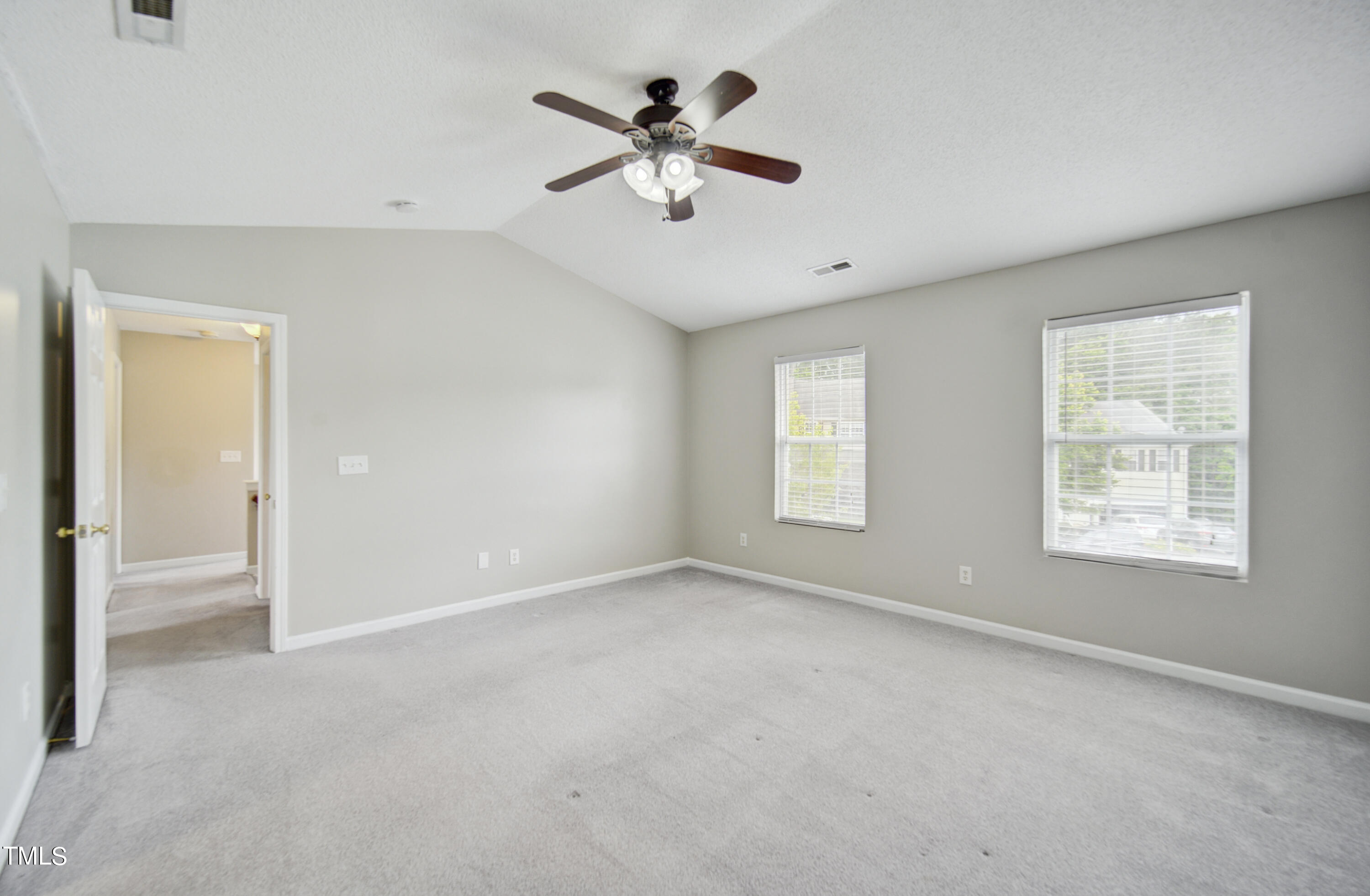 100 Plumbago Place