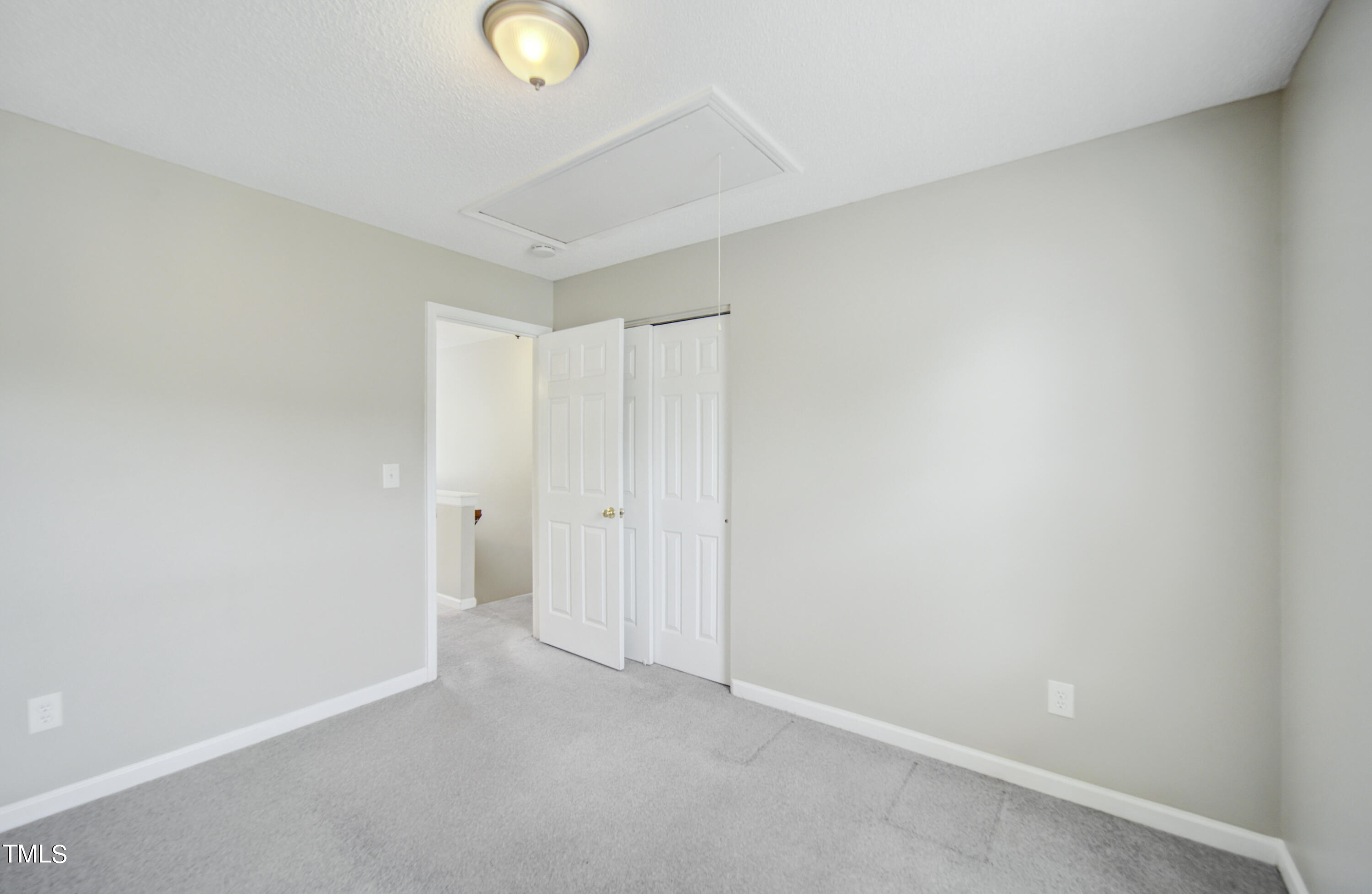 100 Plumbago Place