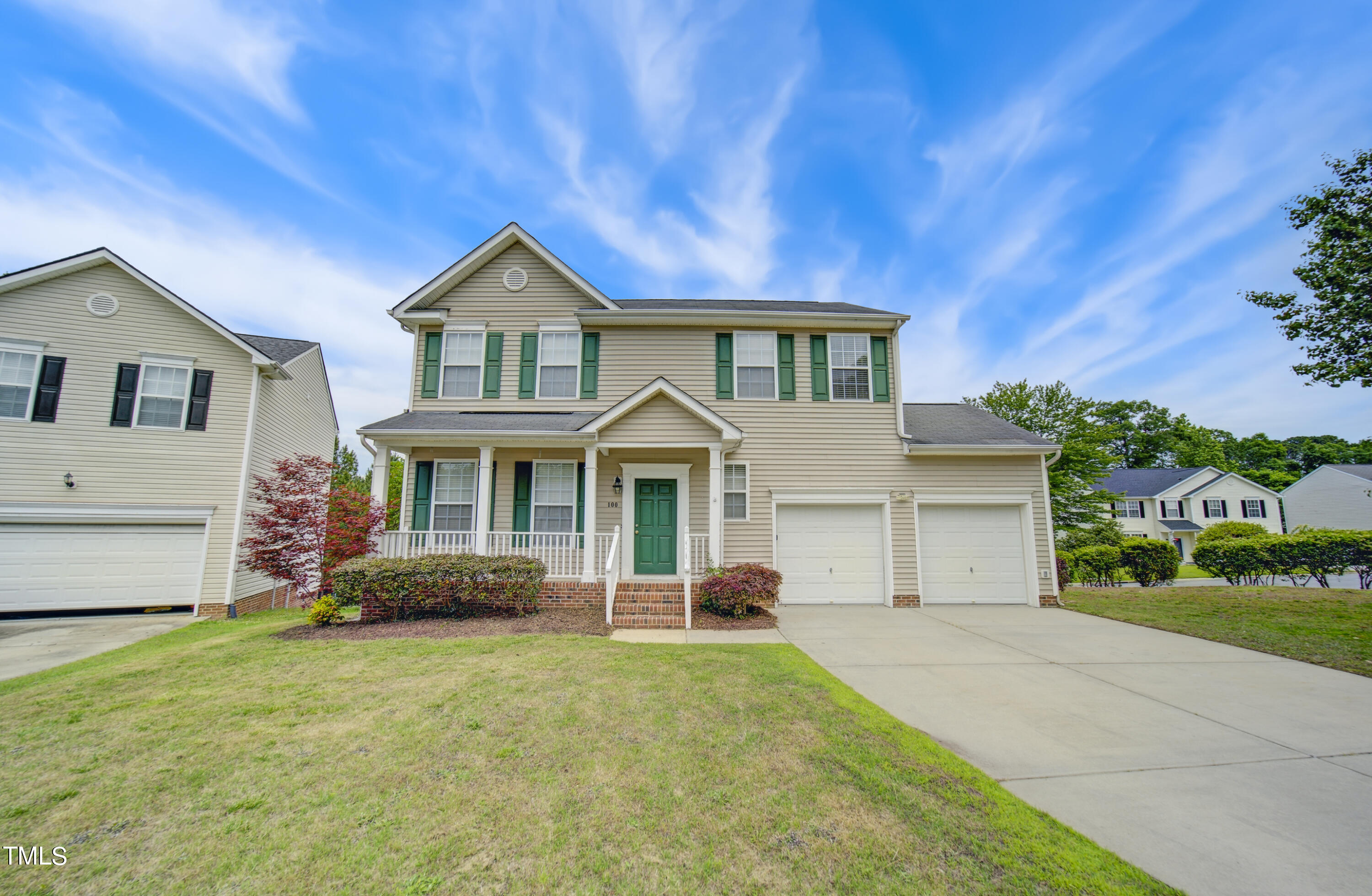 100 Plumbago Place