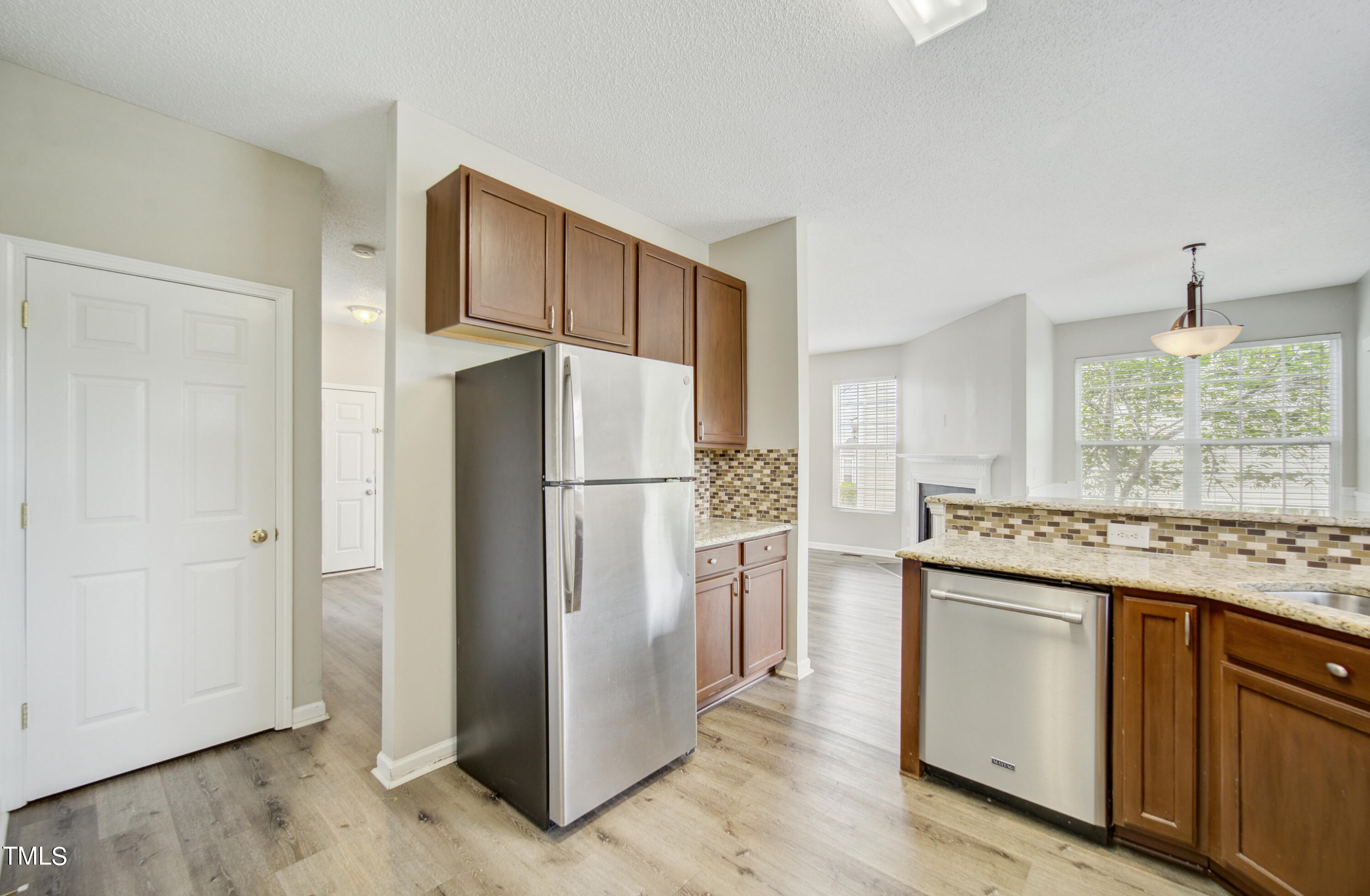 100 Plumbago Place