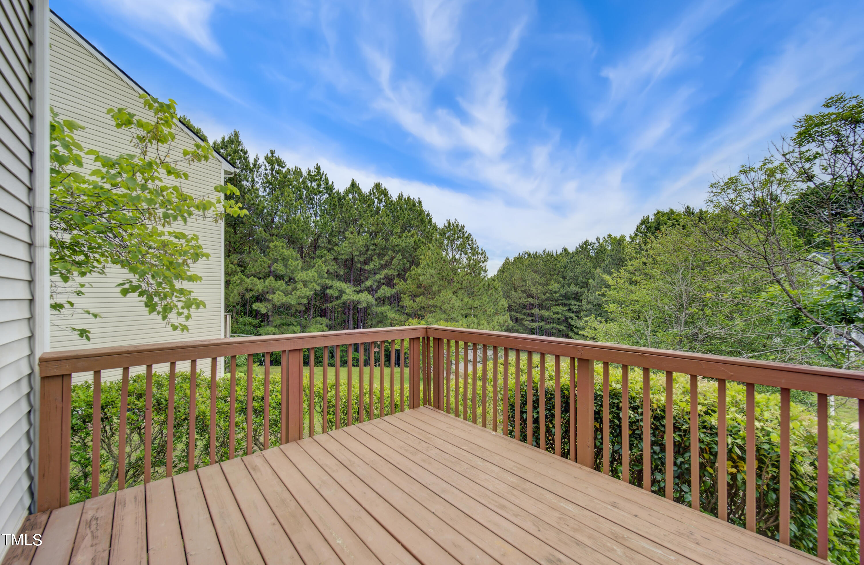 100 Plumbago Place
