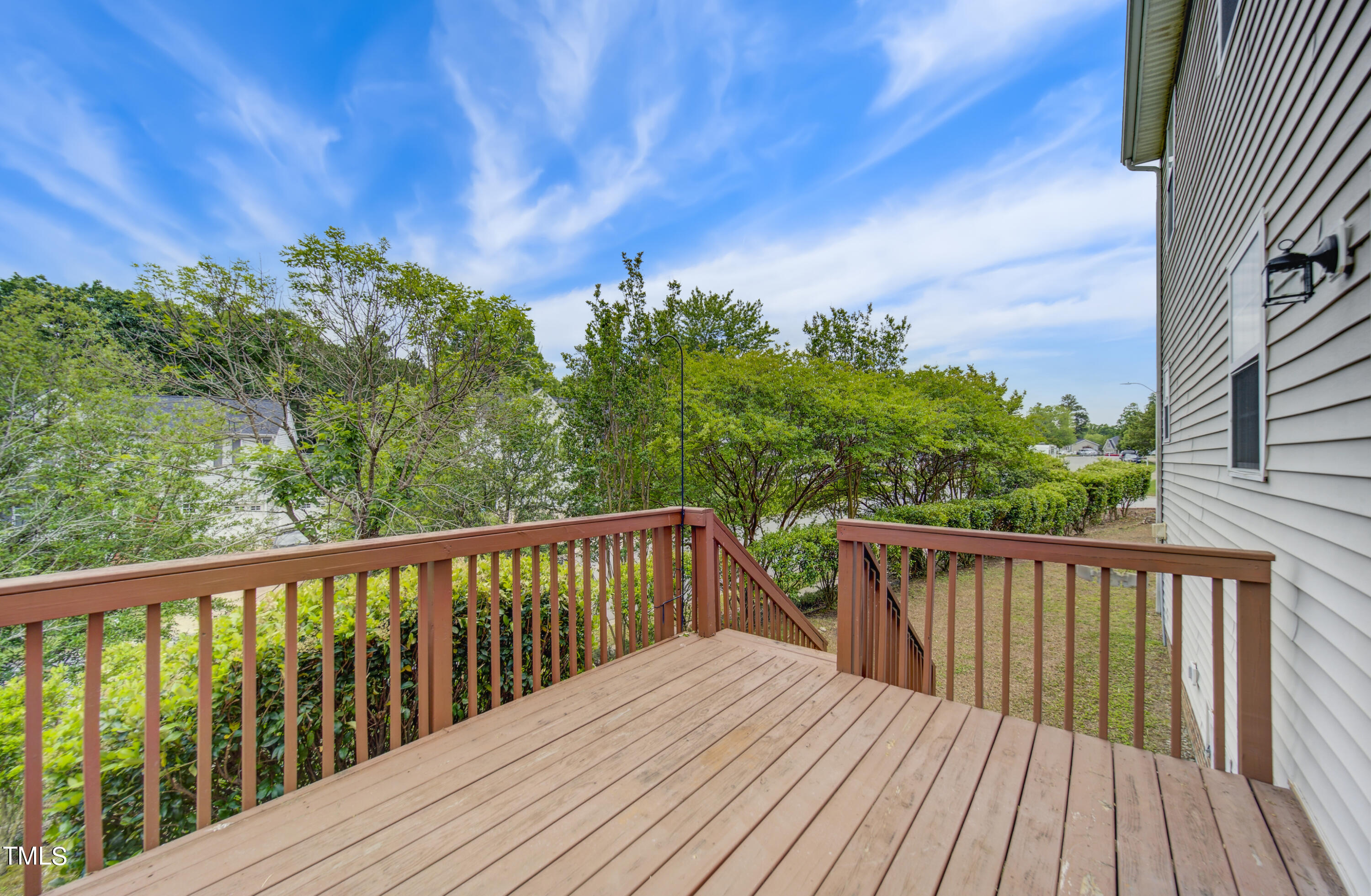 100 Plumbago Place