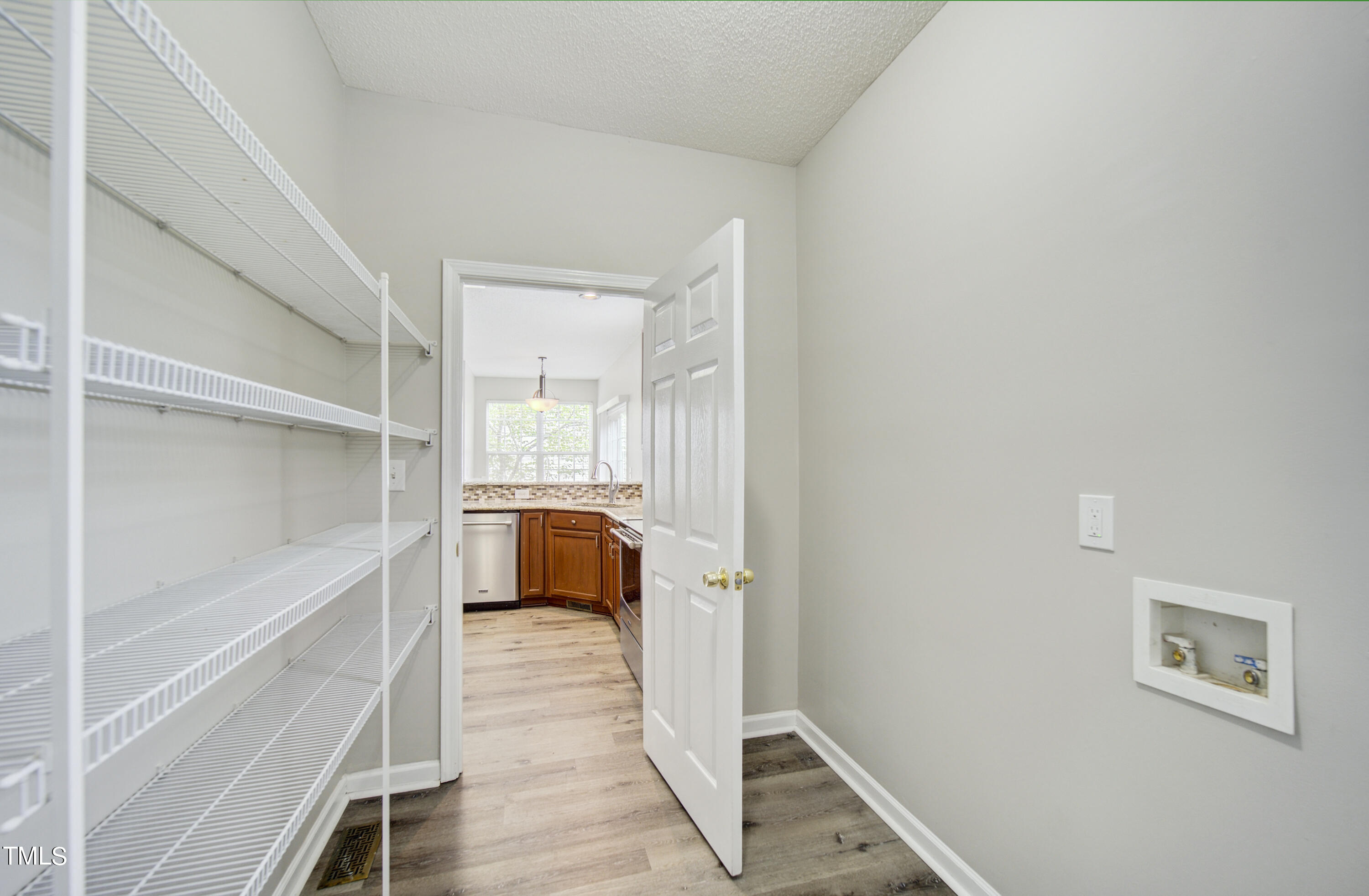 100 Plumbago Place