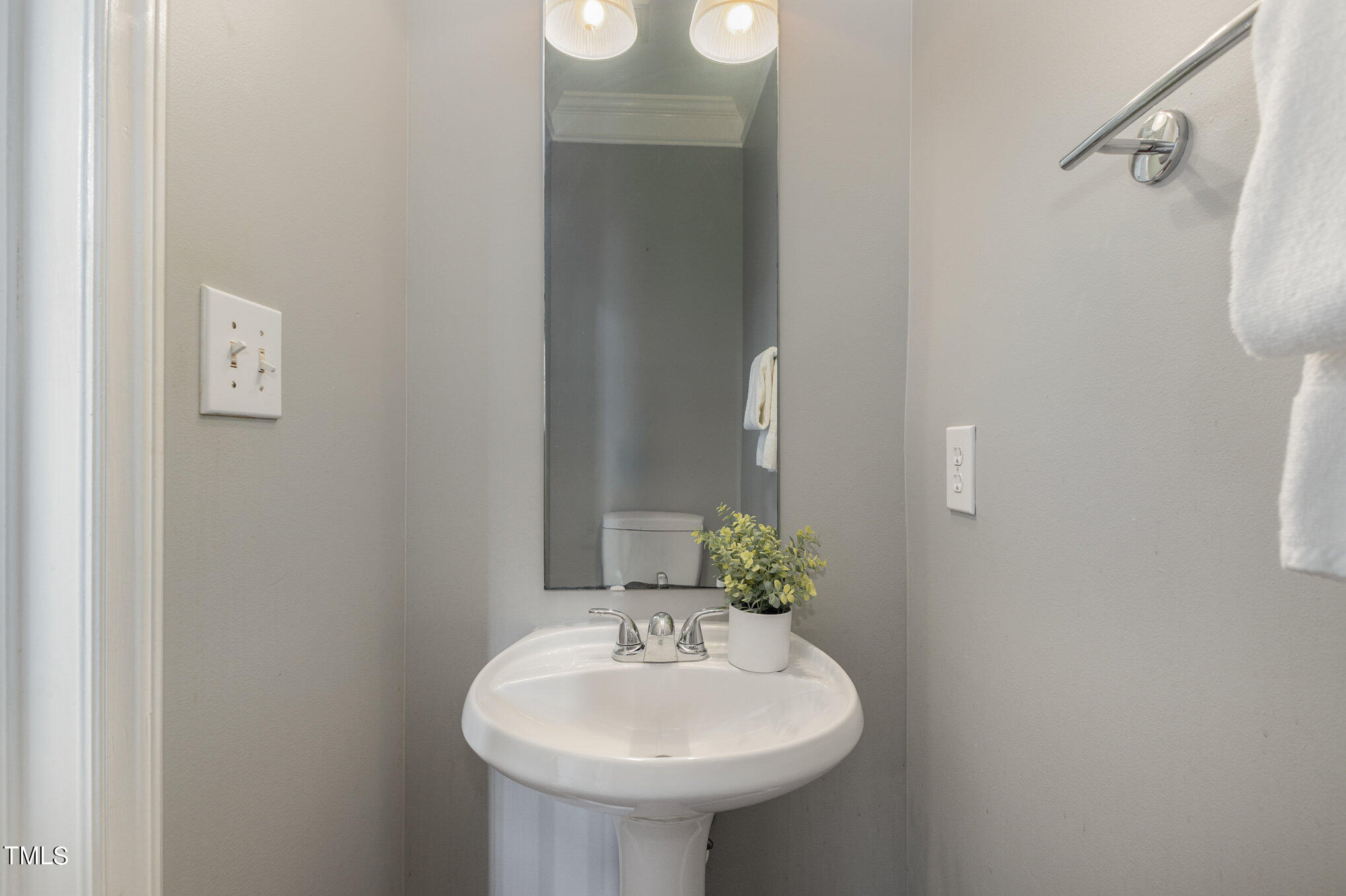 100 Mcnaughton Court