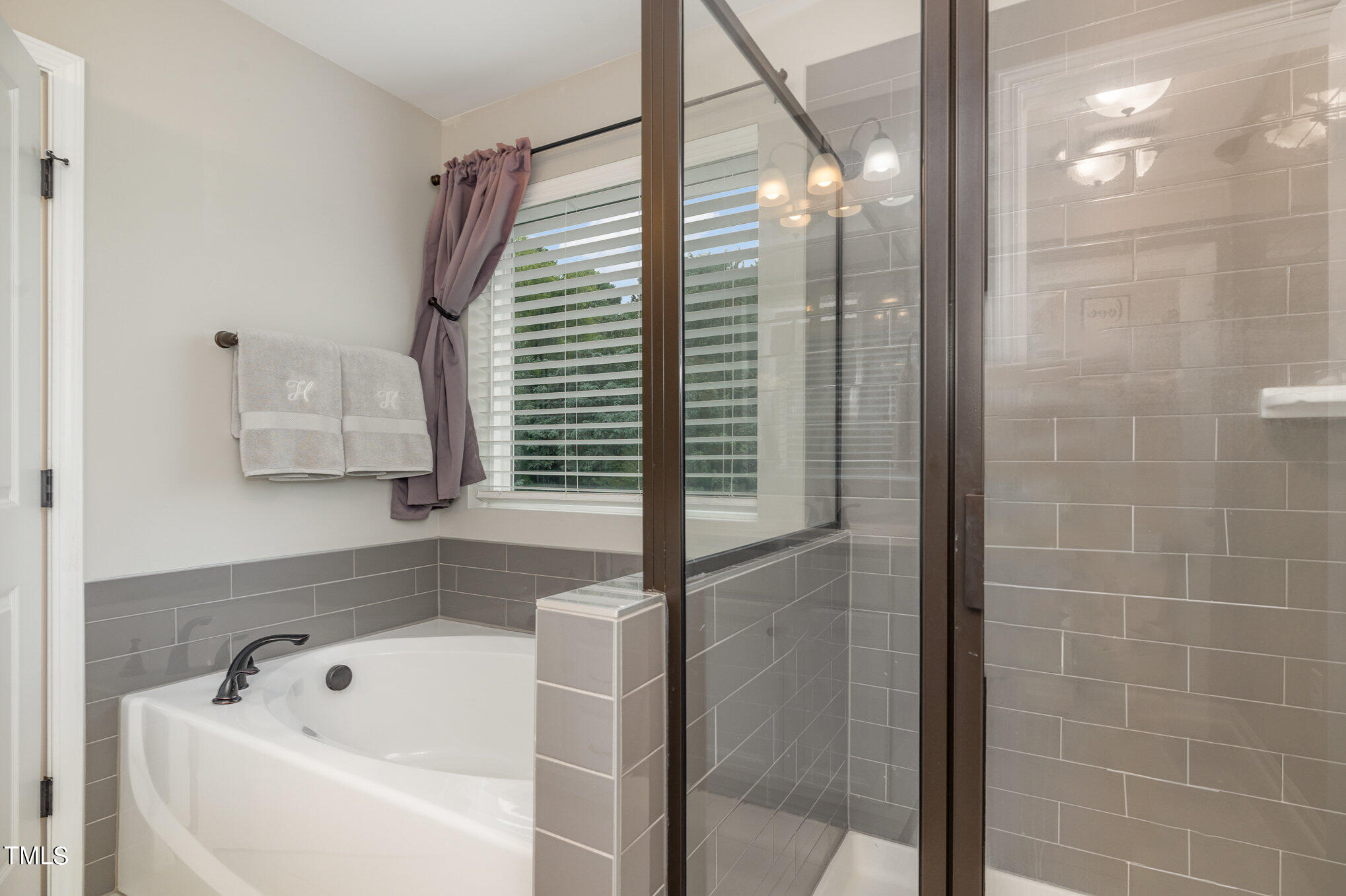 83 E Copenhaver Drive