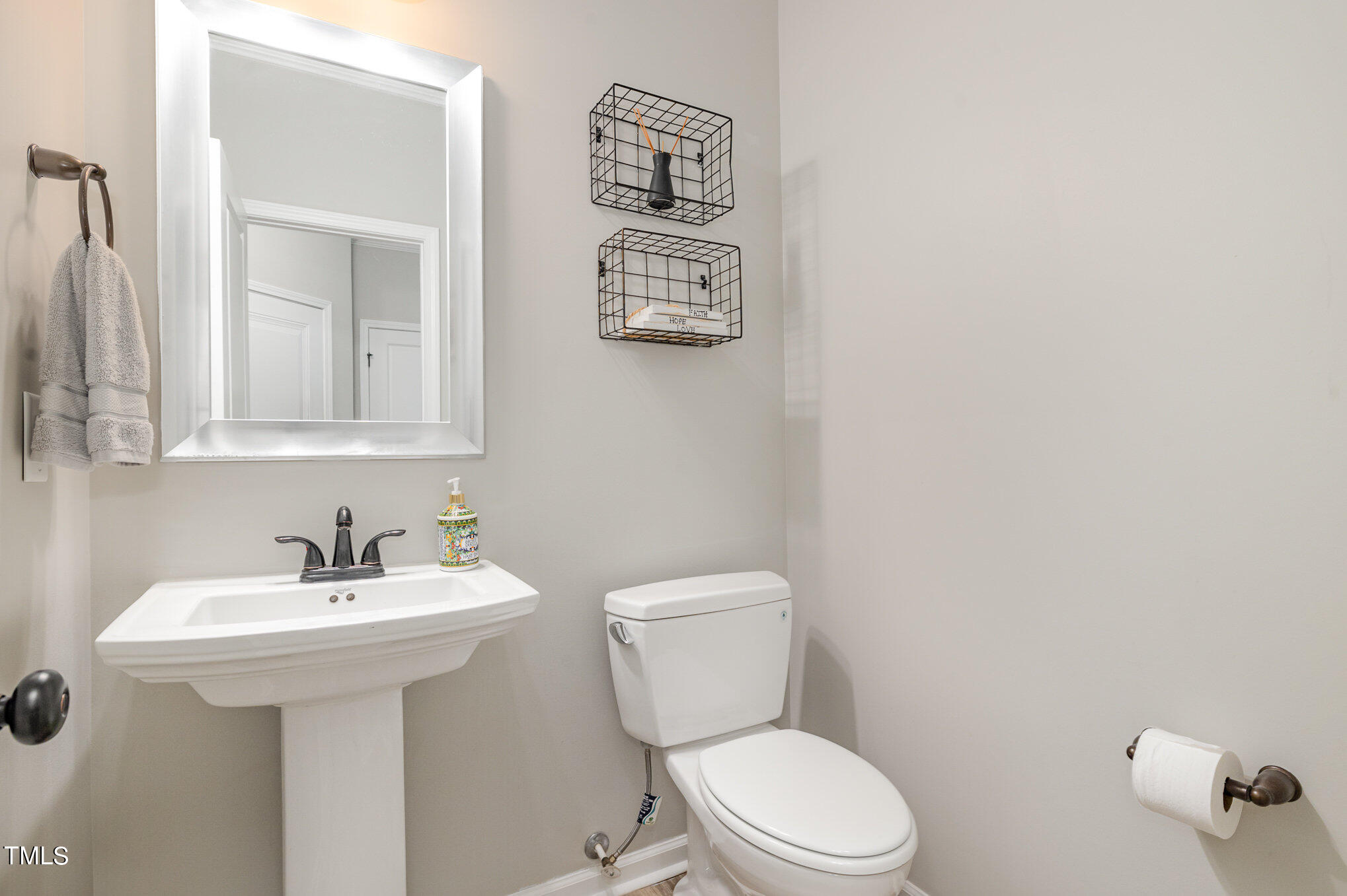 83 E Copenhaver Drive