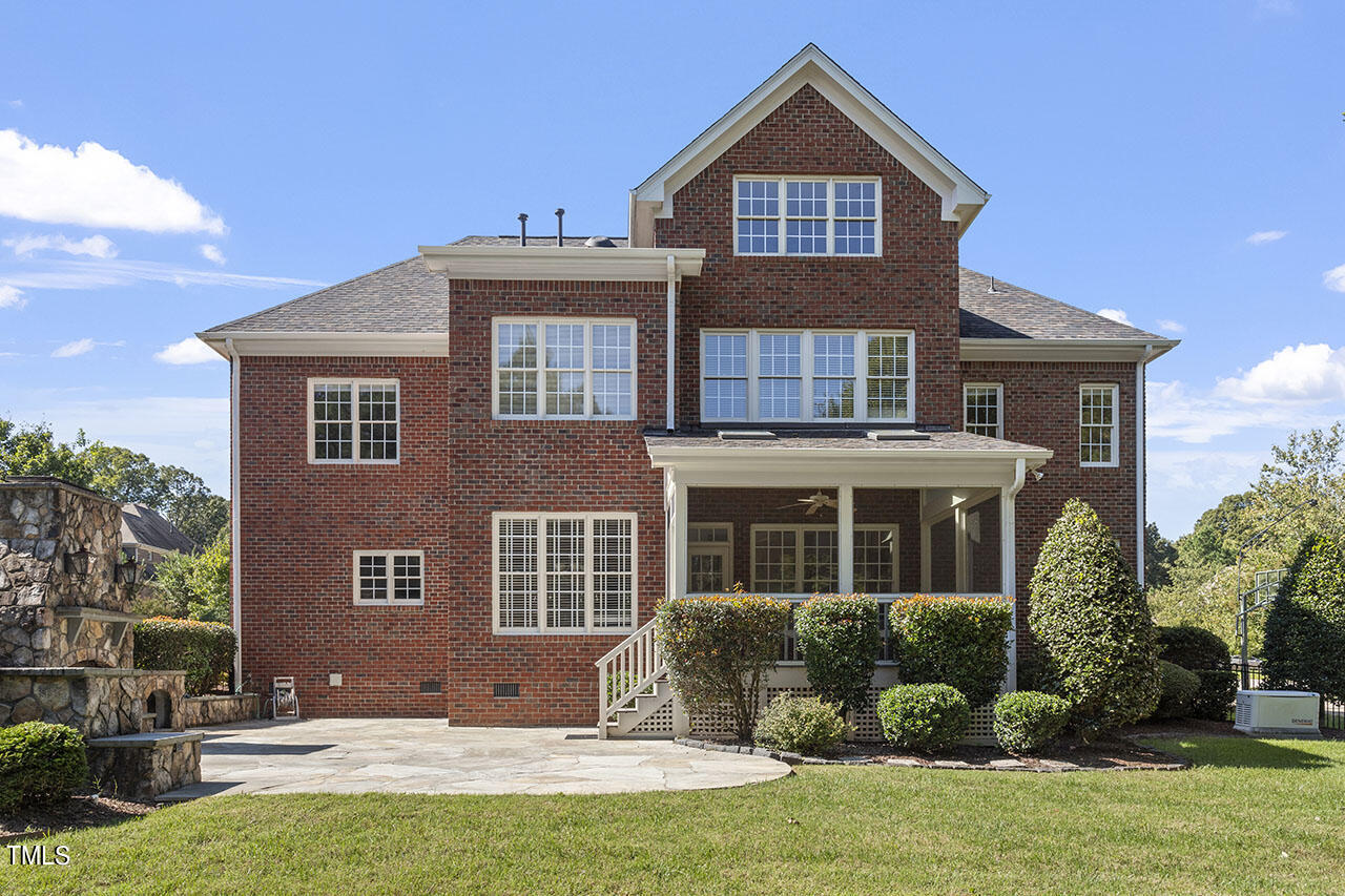 305 Felspar Way