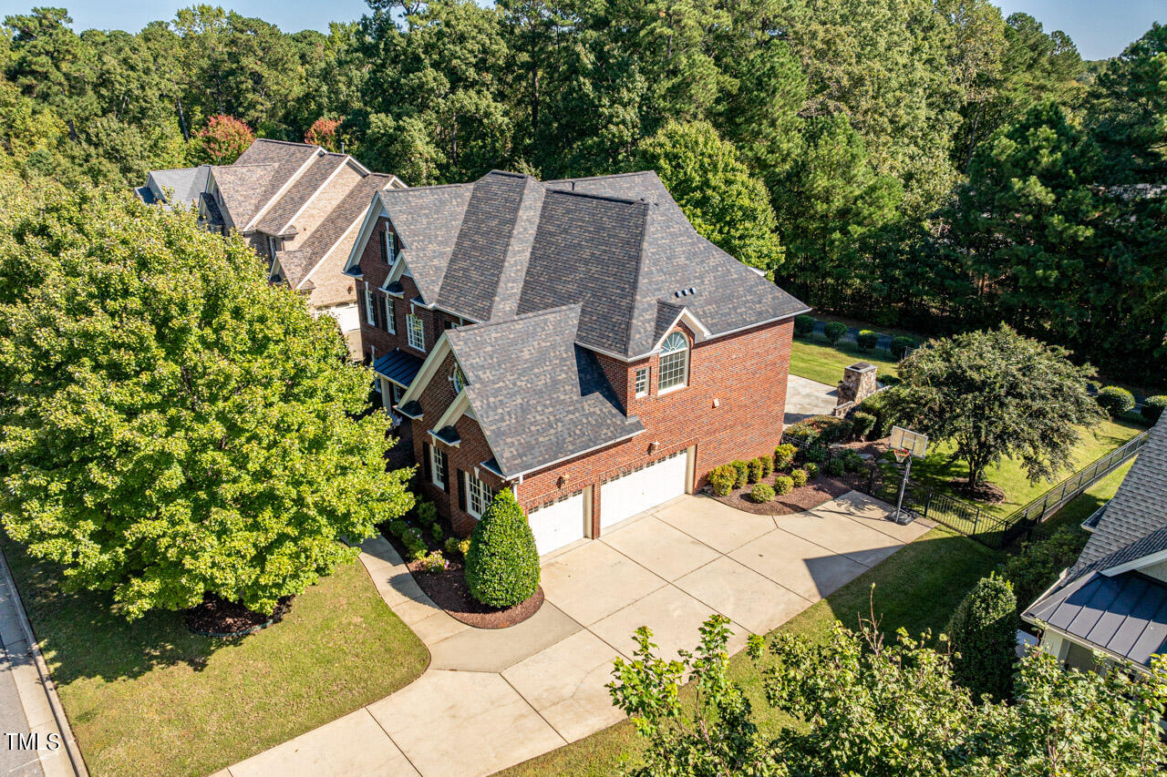 305 Felspar Way