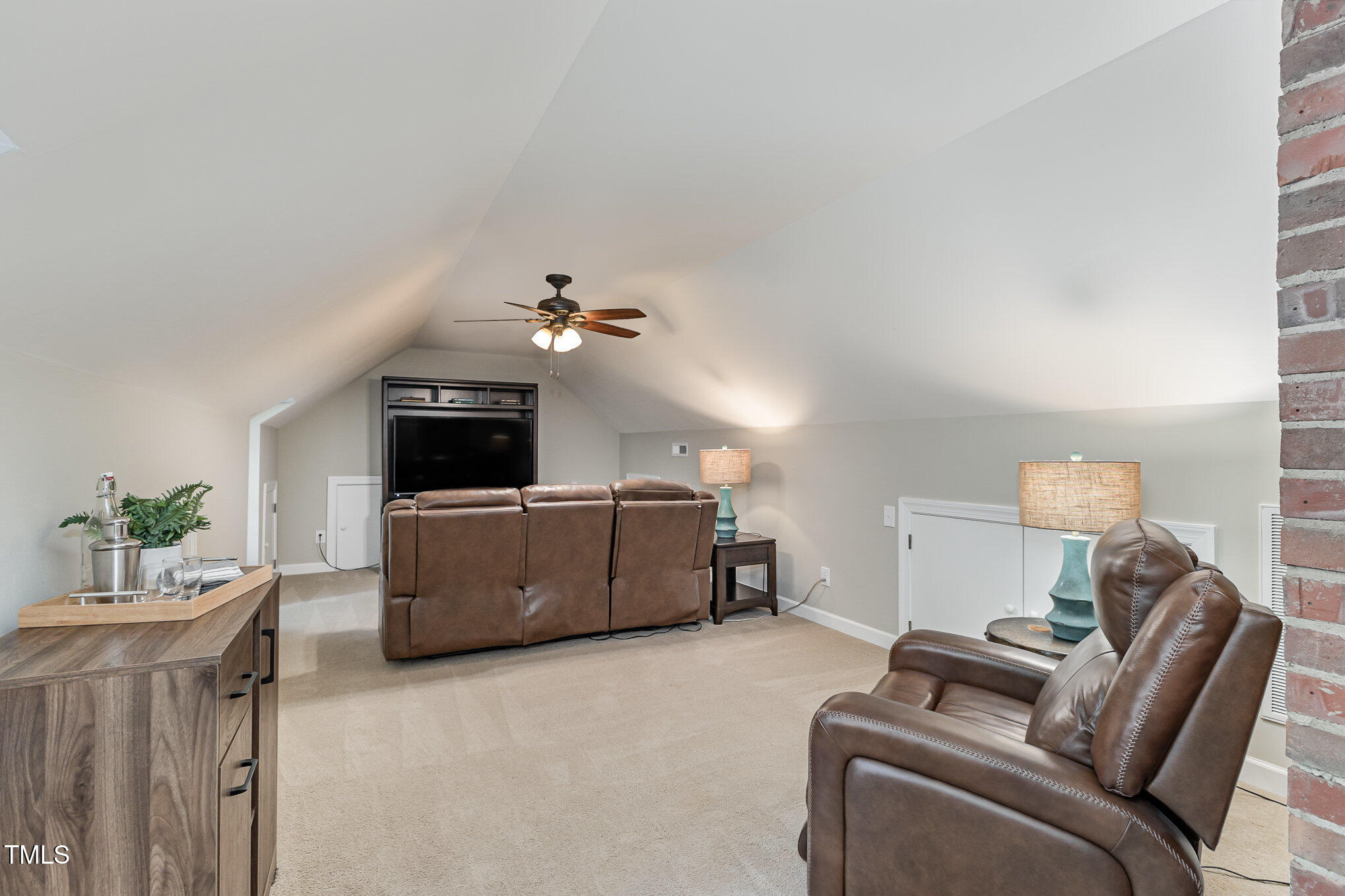 816 Thatcher Way