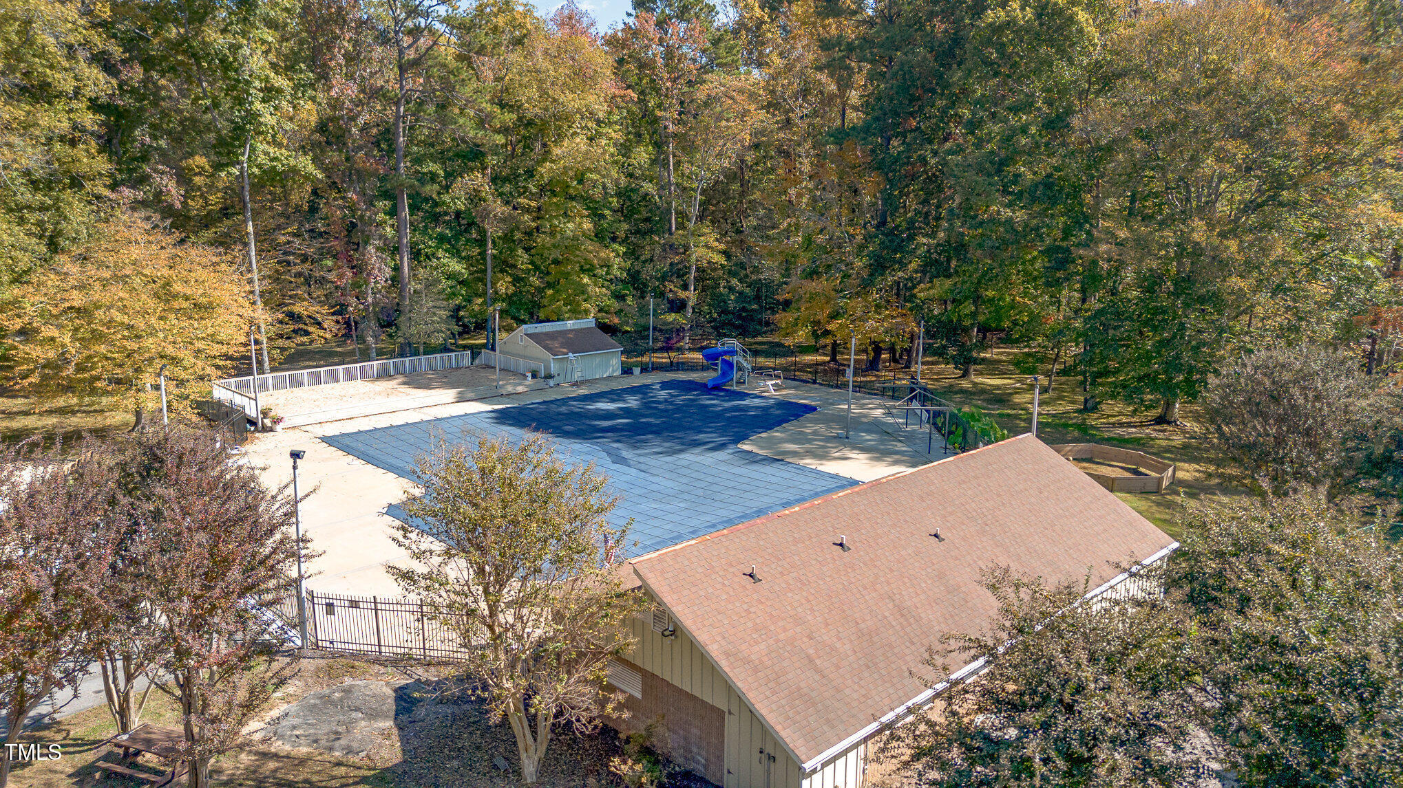 816 Thatcher Way