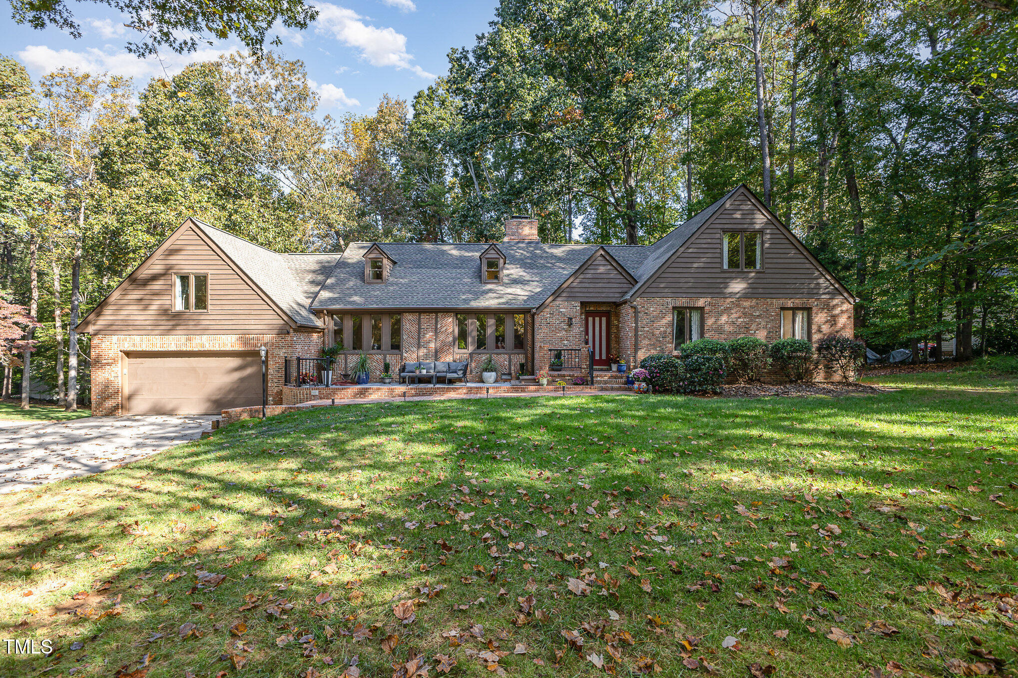 816 Thatcher Way