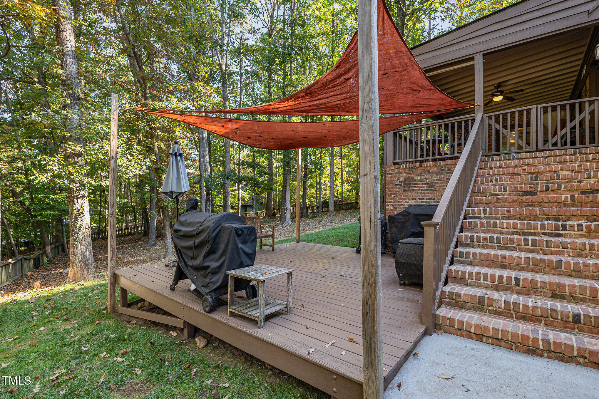 816 Thatcher Way
