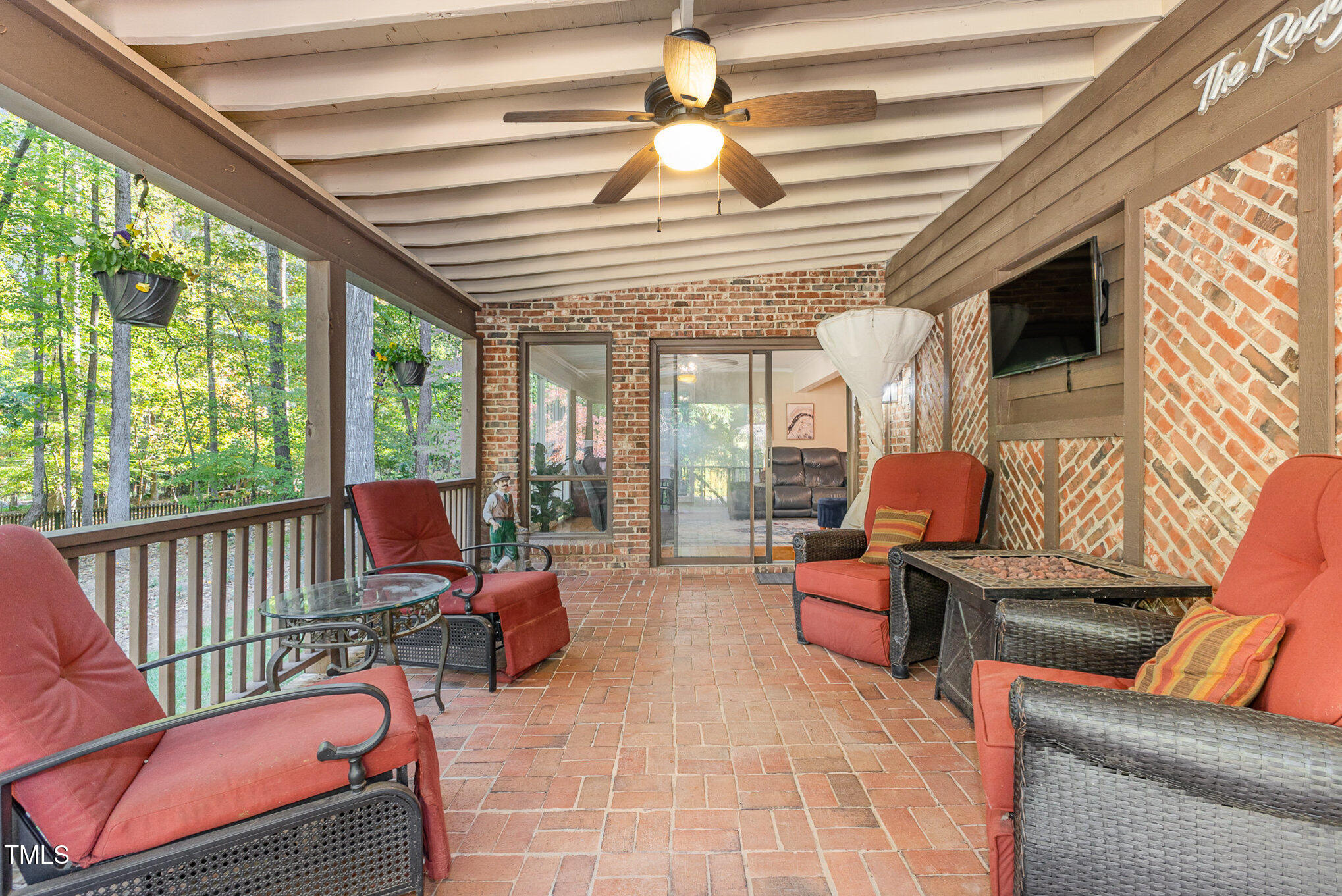 816 Thatcher Way