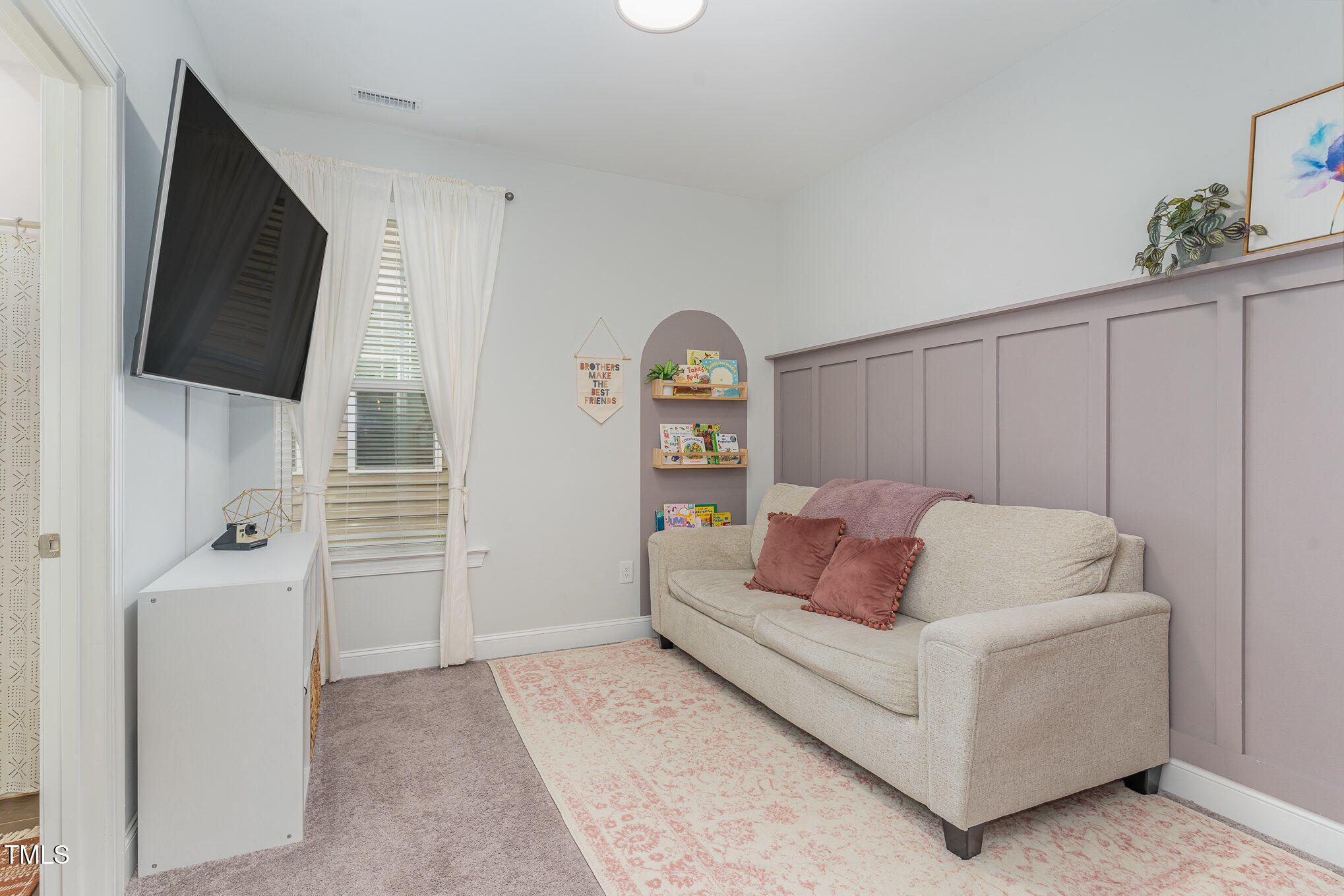 231 Silverhawk Lane