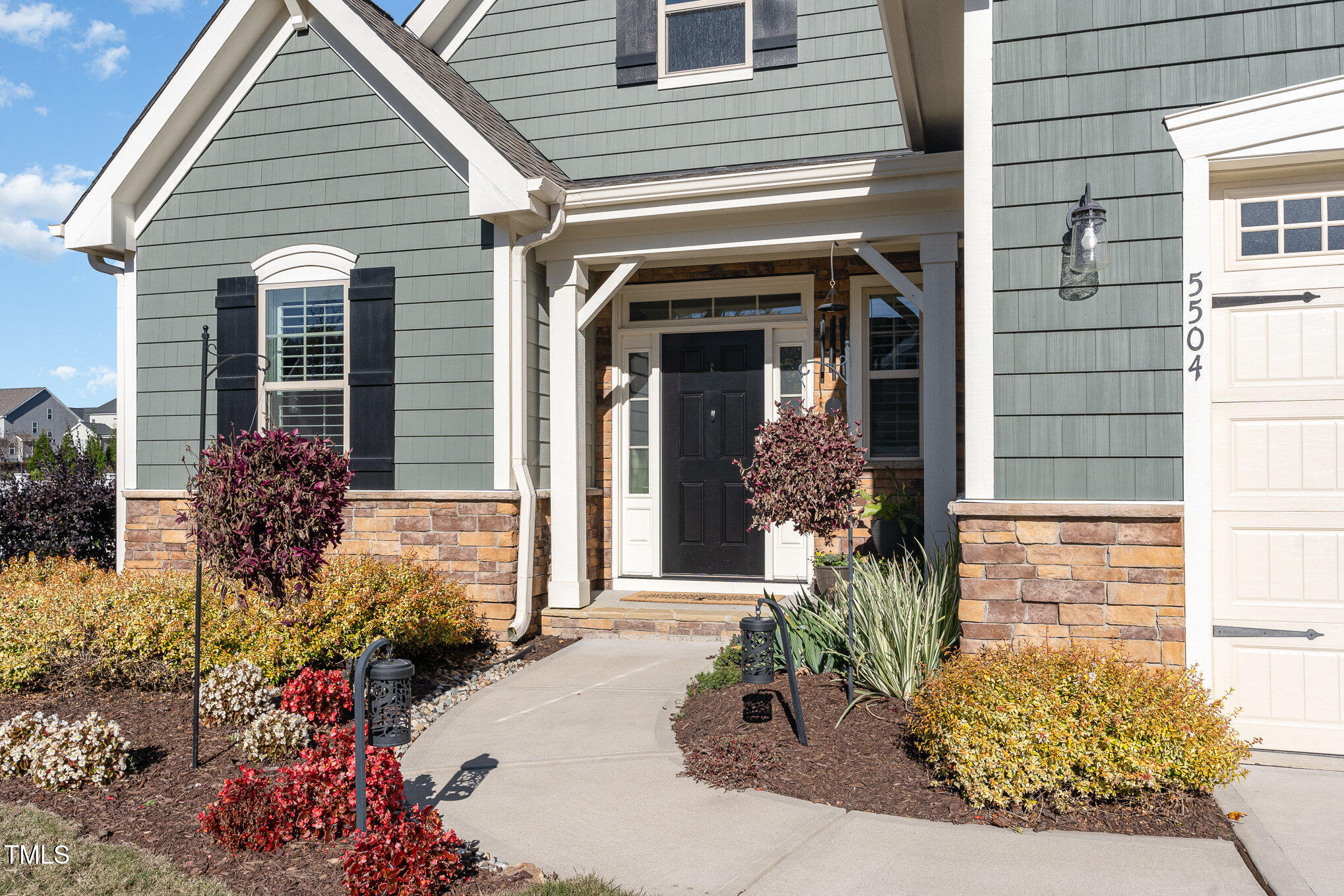 5504 Red Line Court