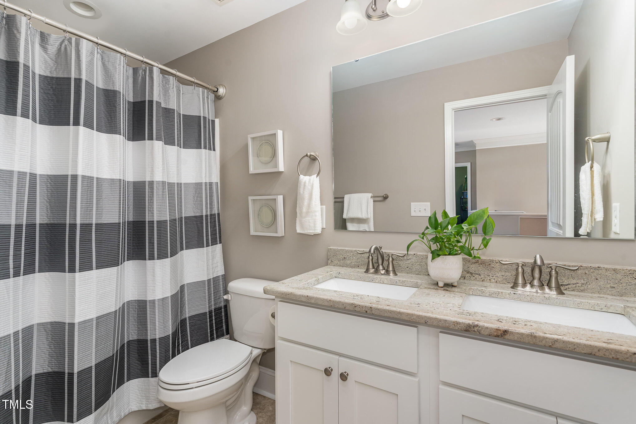 5504 Red Line Court
