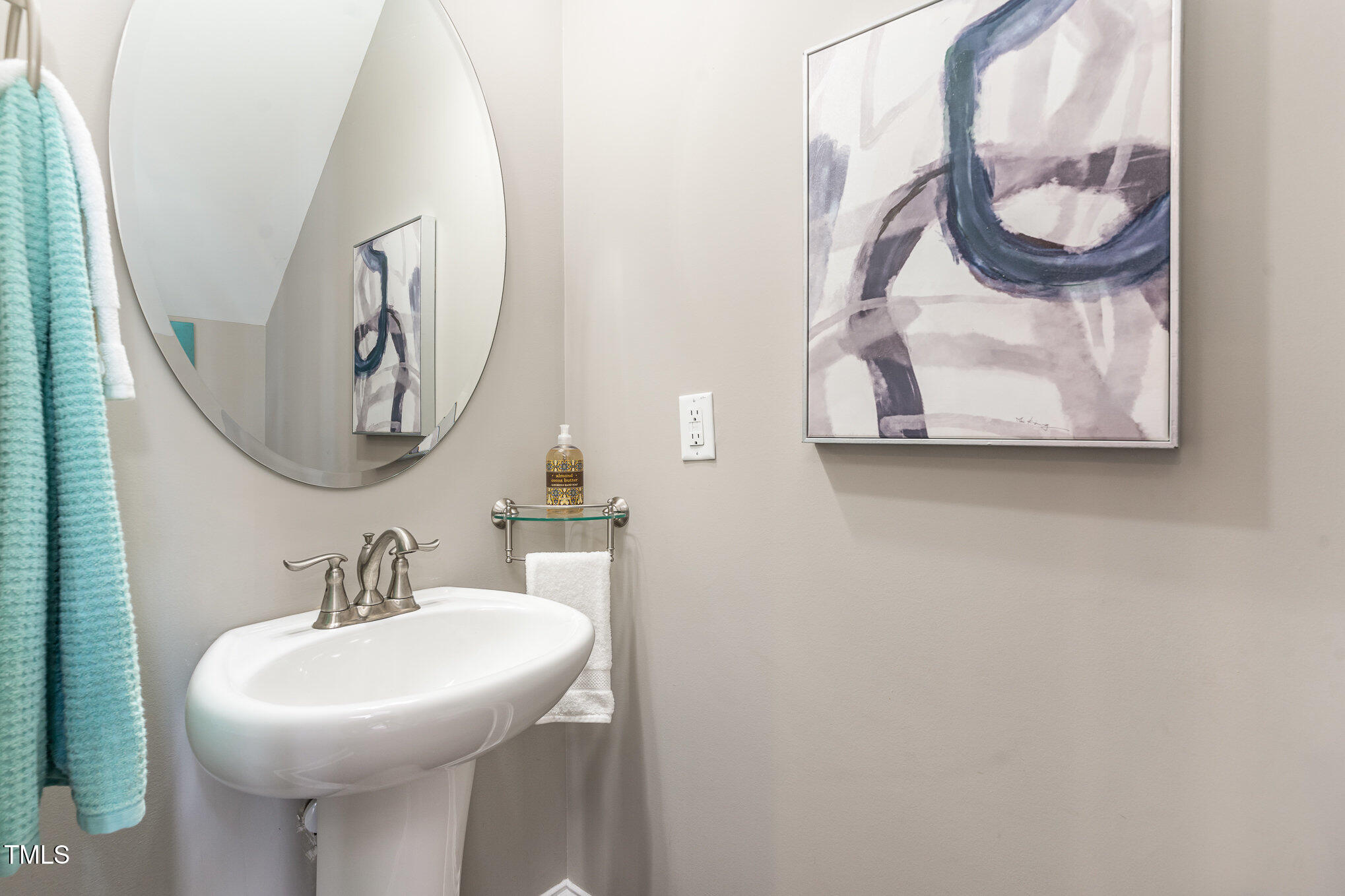 5504 Red Line Court